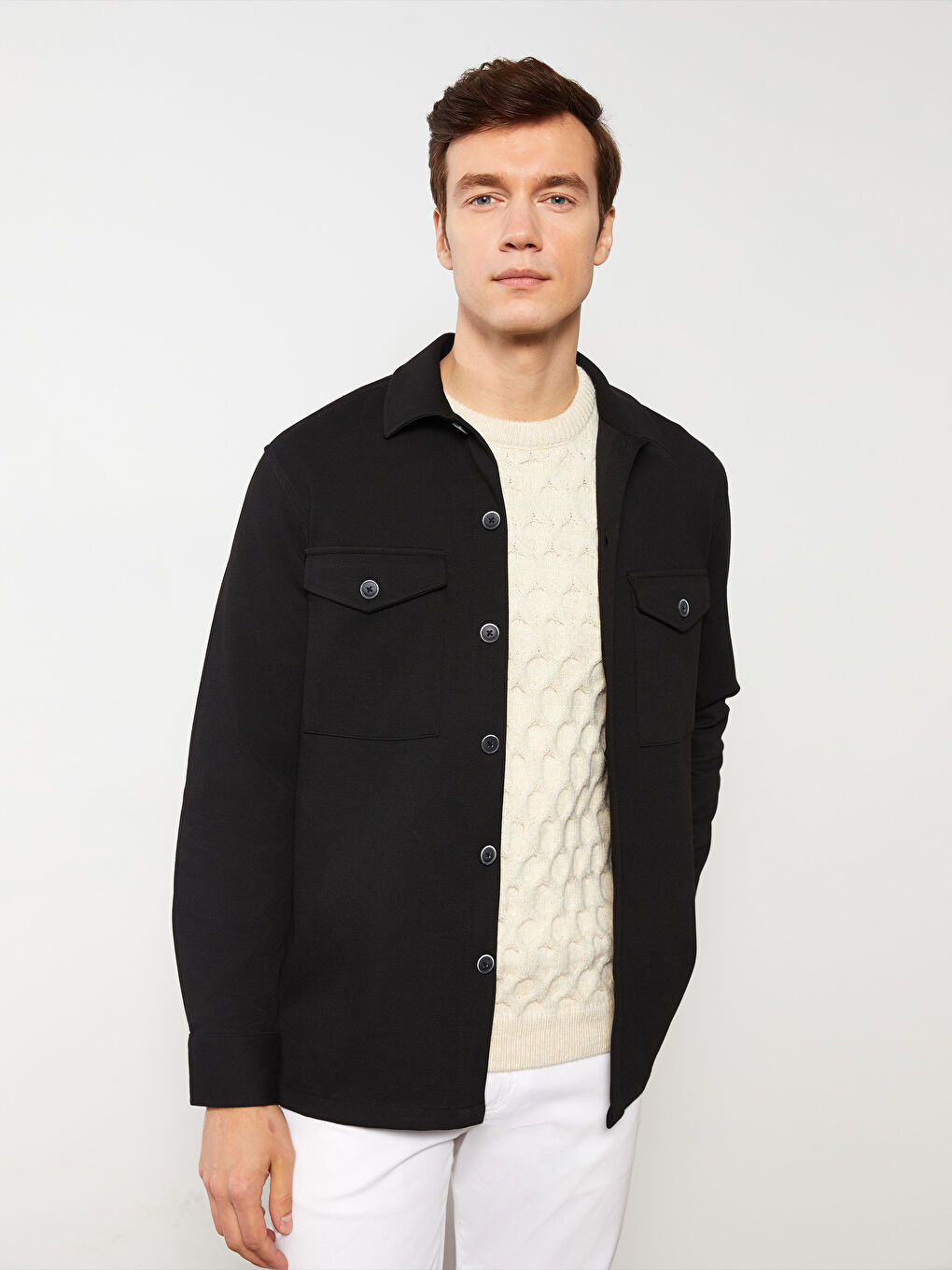 Siyah Rahat Kalıp Uzun Kollu Erkek Gömlek