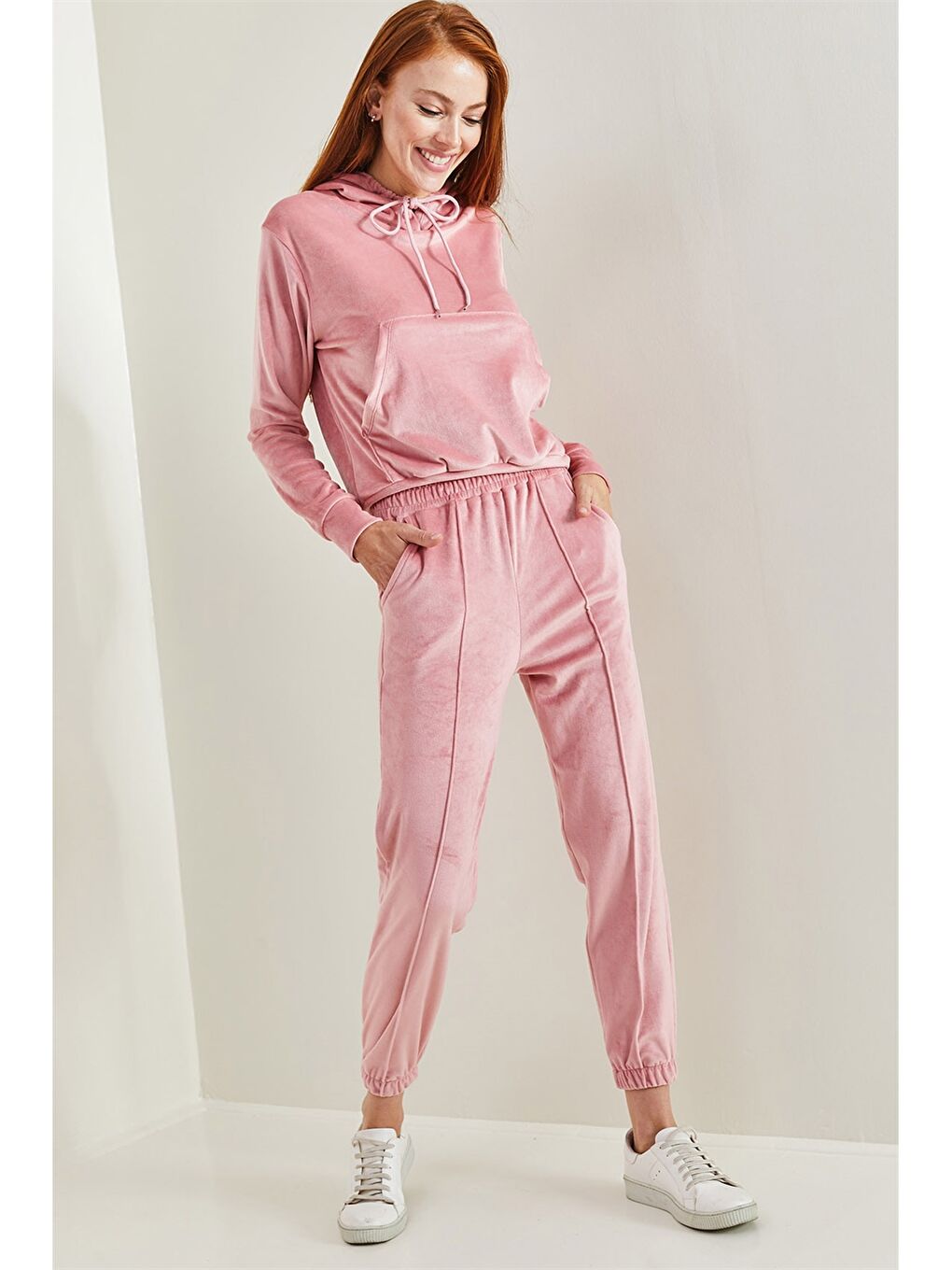 Pembe Kapüşonlu Düz Uzun Kollu Kadife Kadın Eşofman Takımı-2