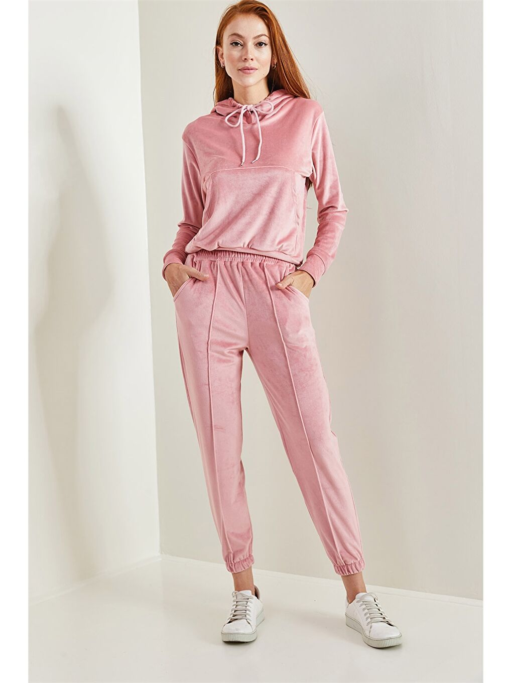 Pembe Kapüşonlu Düz Uzun Kollu Kadife Kadın Eşofman Takımı-4