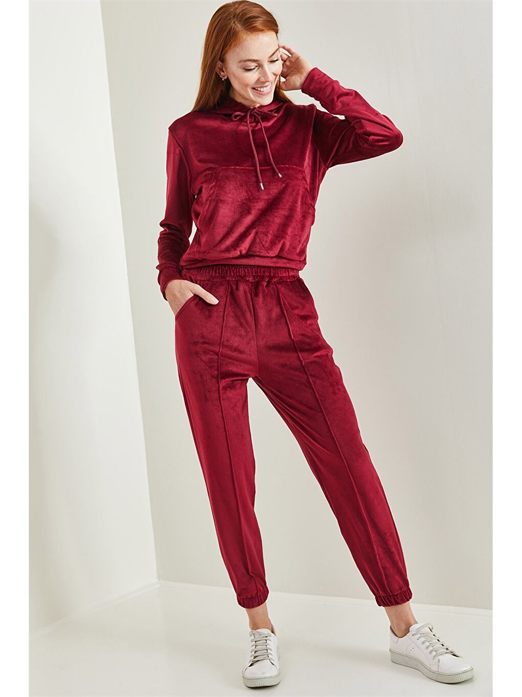 Bordo Kapüşonlu Düz Uzun Kollu Kadife Kadın Eşofman Takımı-2
