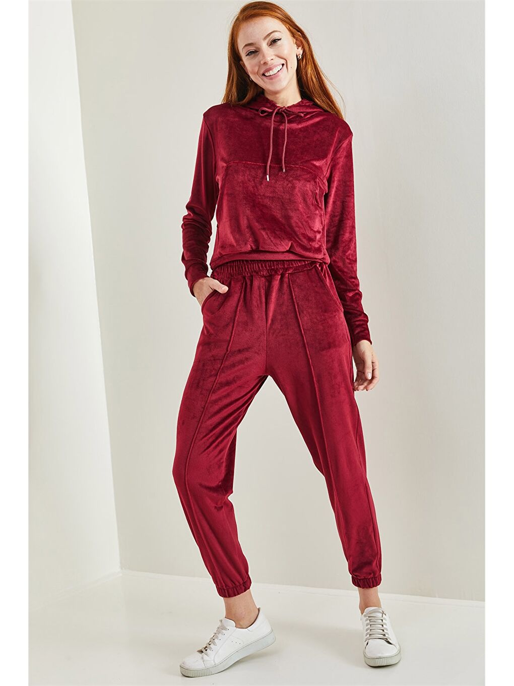 Bordo Kapüşonlu Düz Uzun Kollu Kadife Kadın Eşofman Takımı-3