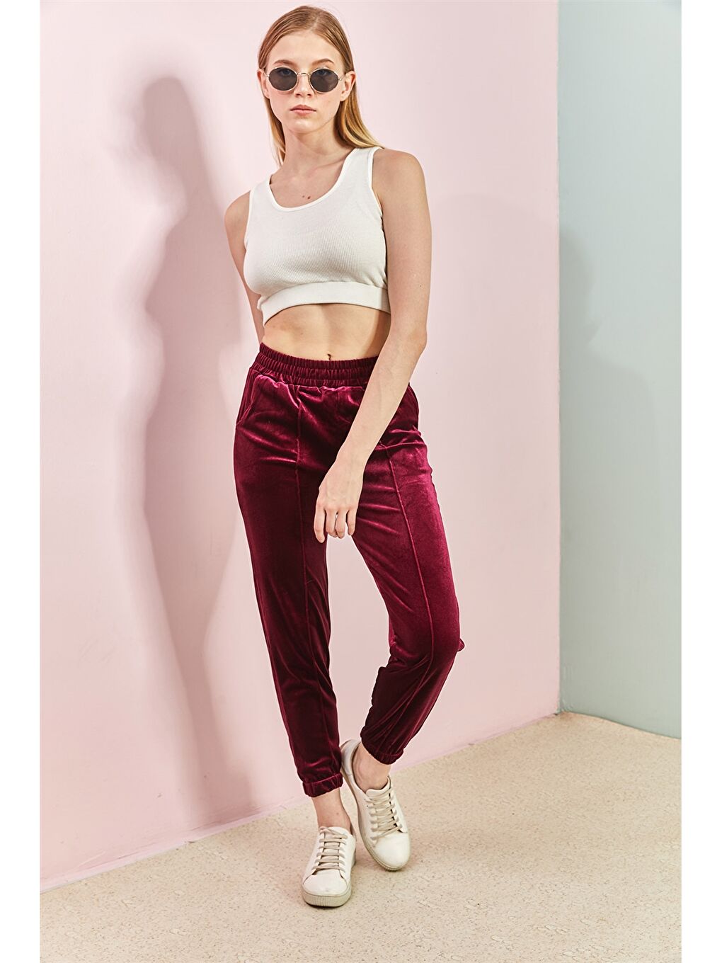 Bordo Beli Lastikli Düz Kadife Kadın Eşofman Altı-1