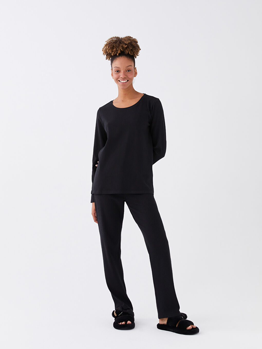 Crew Neck Plain Long Sleeve Women's Pyjama Set