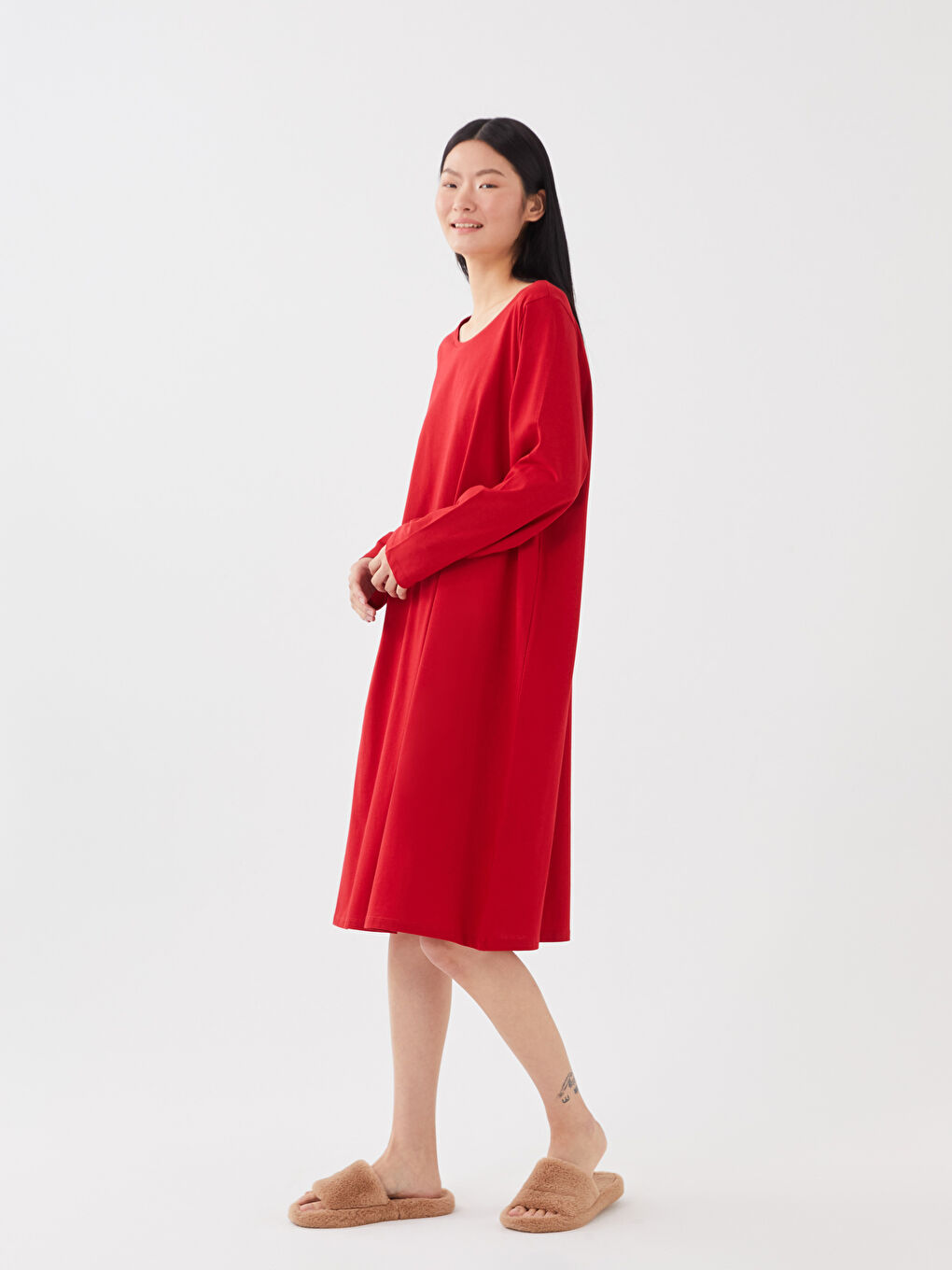 قميص نوم بياقة دائرية كم طويل عادي للسيدات-1