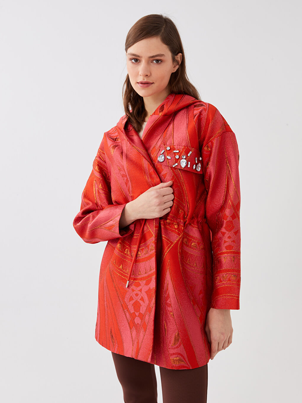 Kırmızı Kapüşonlu Desenli Uzun Kollu Kadın Ceket-3