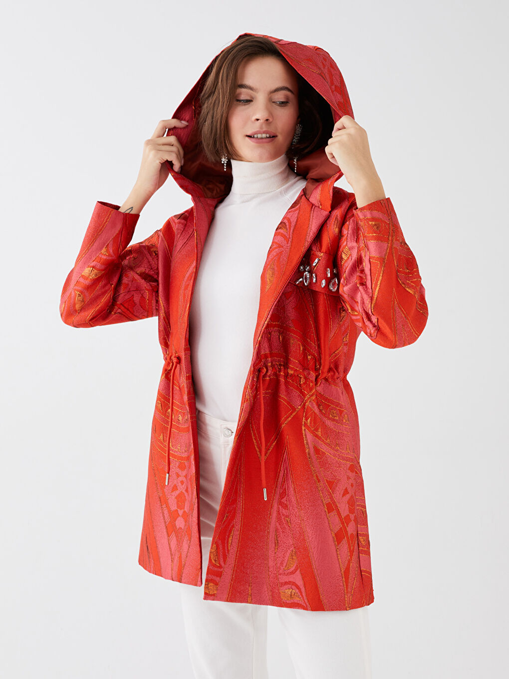 Kırmızı Kapüşonlu Desenli Uzun Kollu Kadın Ceket-2