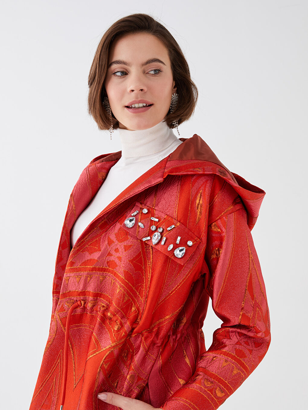 Kırmızı Kapüşonlu Desenli Uzun Kollu Kadın Ceket-6