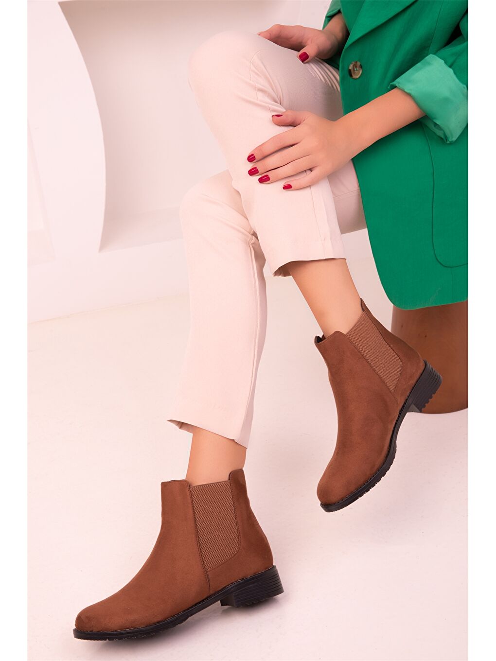 Ekru Yanları Lastikli Bilek Boy Kadın Bot-2