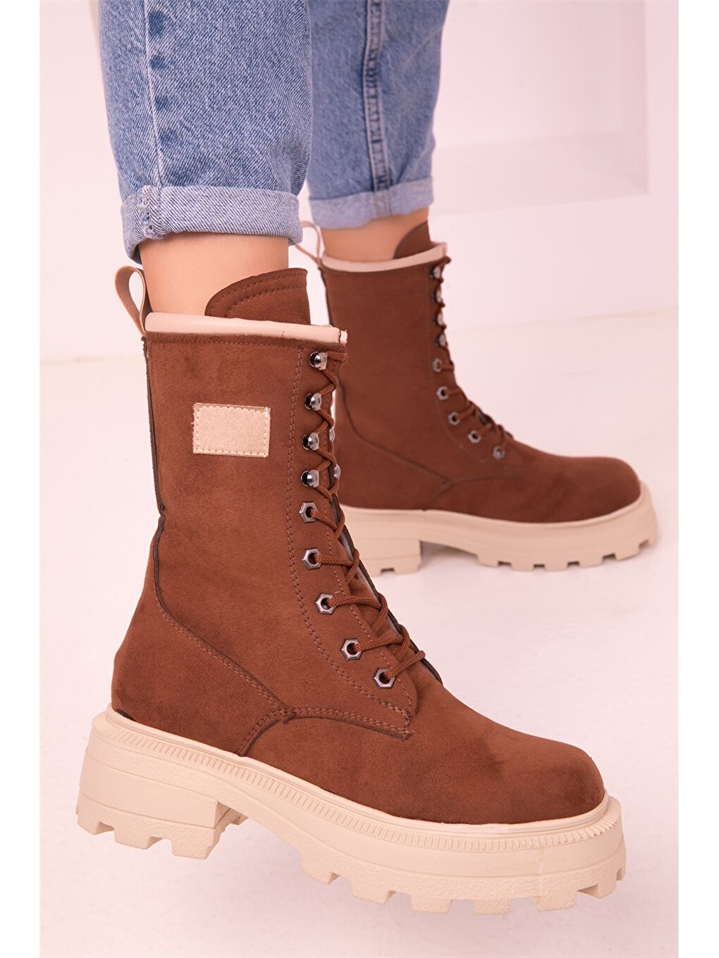 Ekru Kadın Kalın Taban Bağcıklı Bot-3