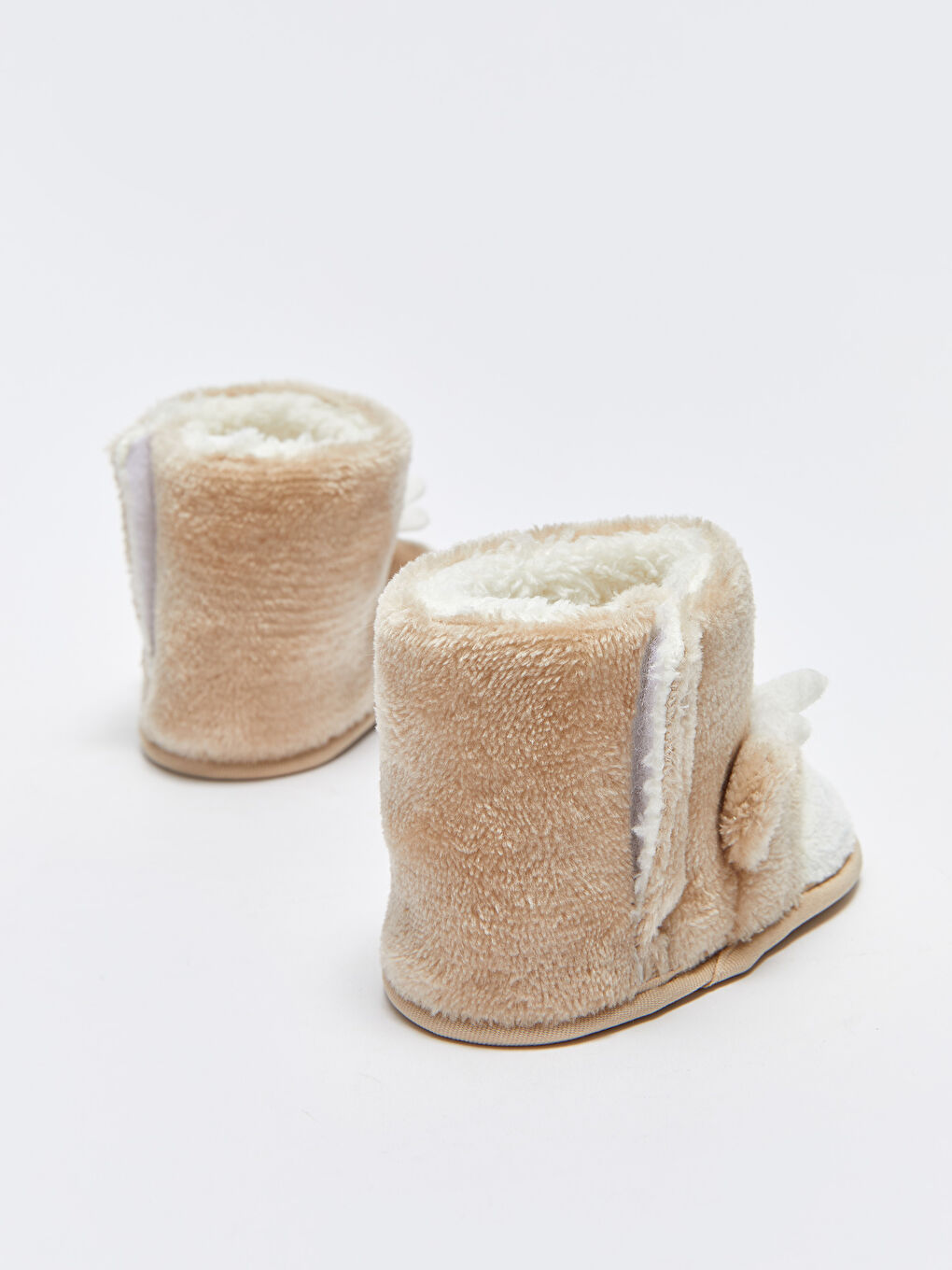 LCW STEPS 3D Applique Detailed Hook and Loop Closure Baby Girl House Boots -W2JM17Z1-JJ5