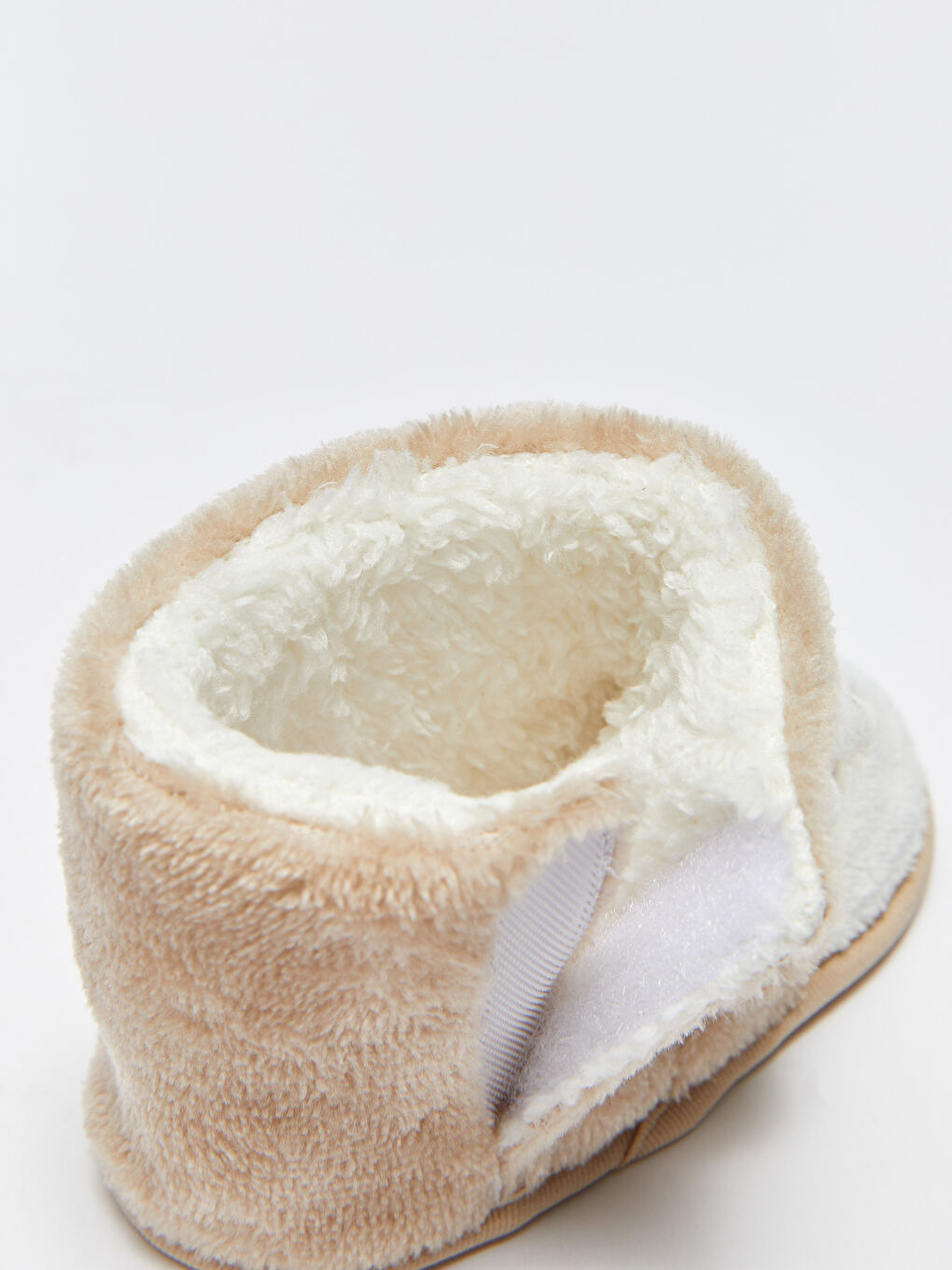 LCW STEPS 3D Applique Detailed Hook and Loop Closure Baby Girl House Boots -W2JM17Z1-JJ5