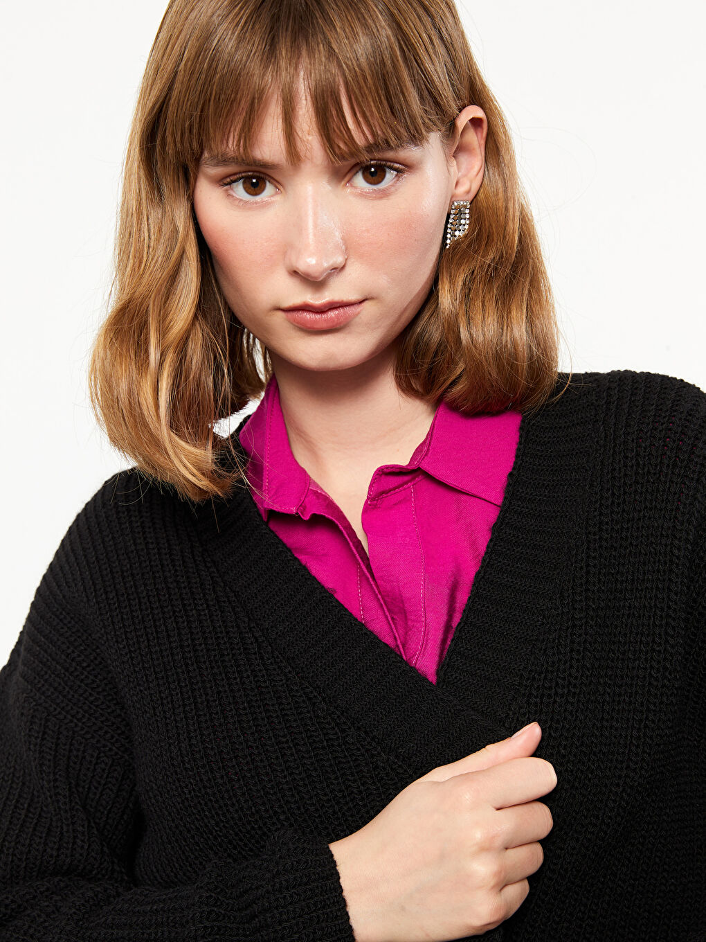 Siyah Şal Yaka Düz Uzun Kollu Kadın Triko Hırka