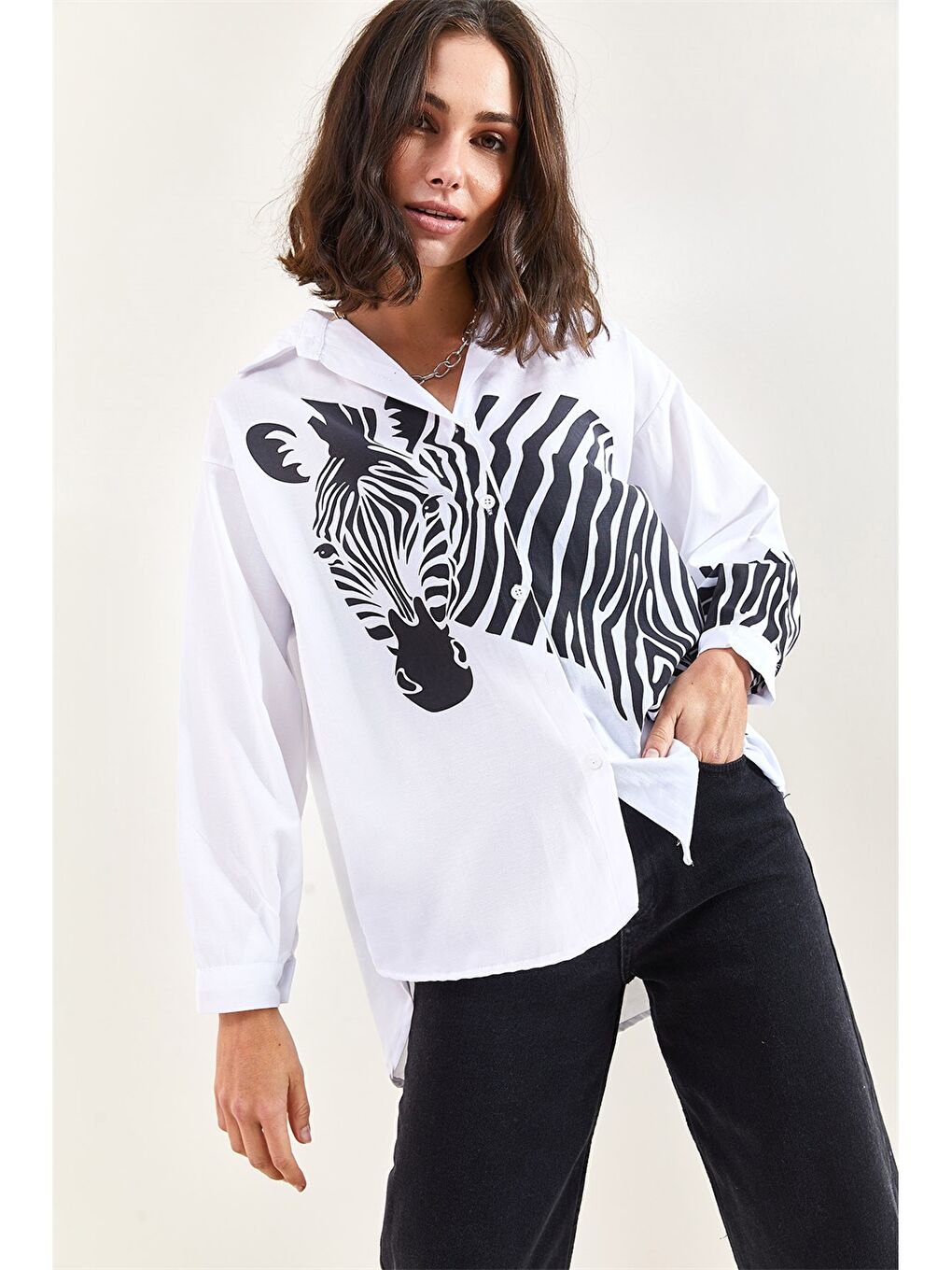 Beyaz Baskılı Uzun Kollu Kadın Gömlek