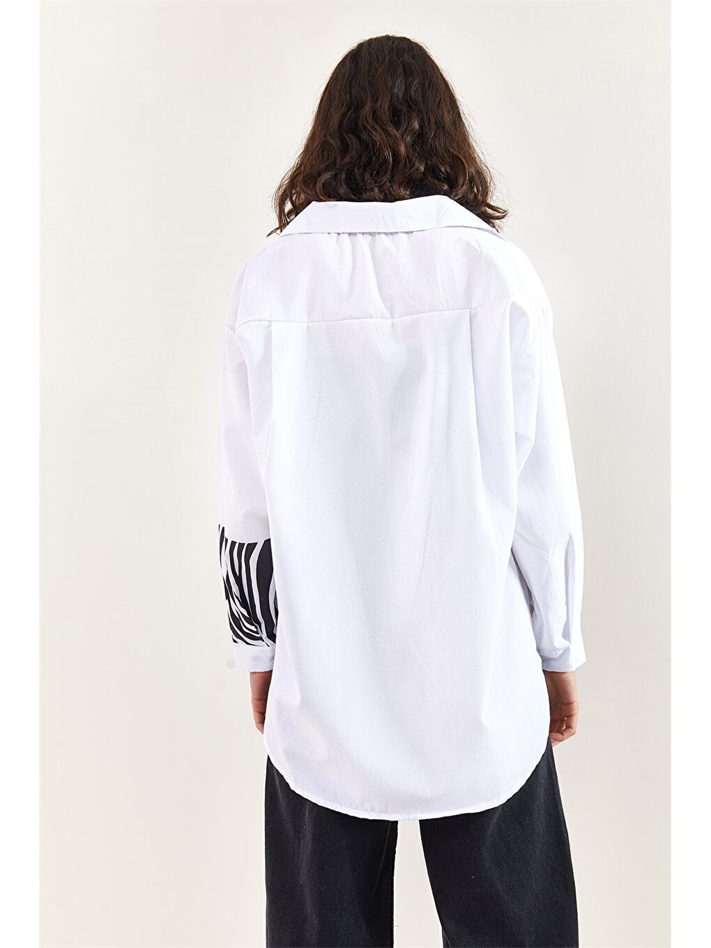 Beyaz Baskılı Uzun Kollu Kadın Gömlek-7