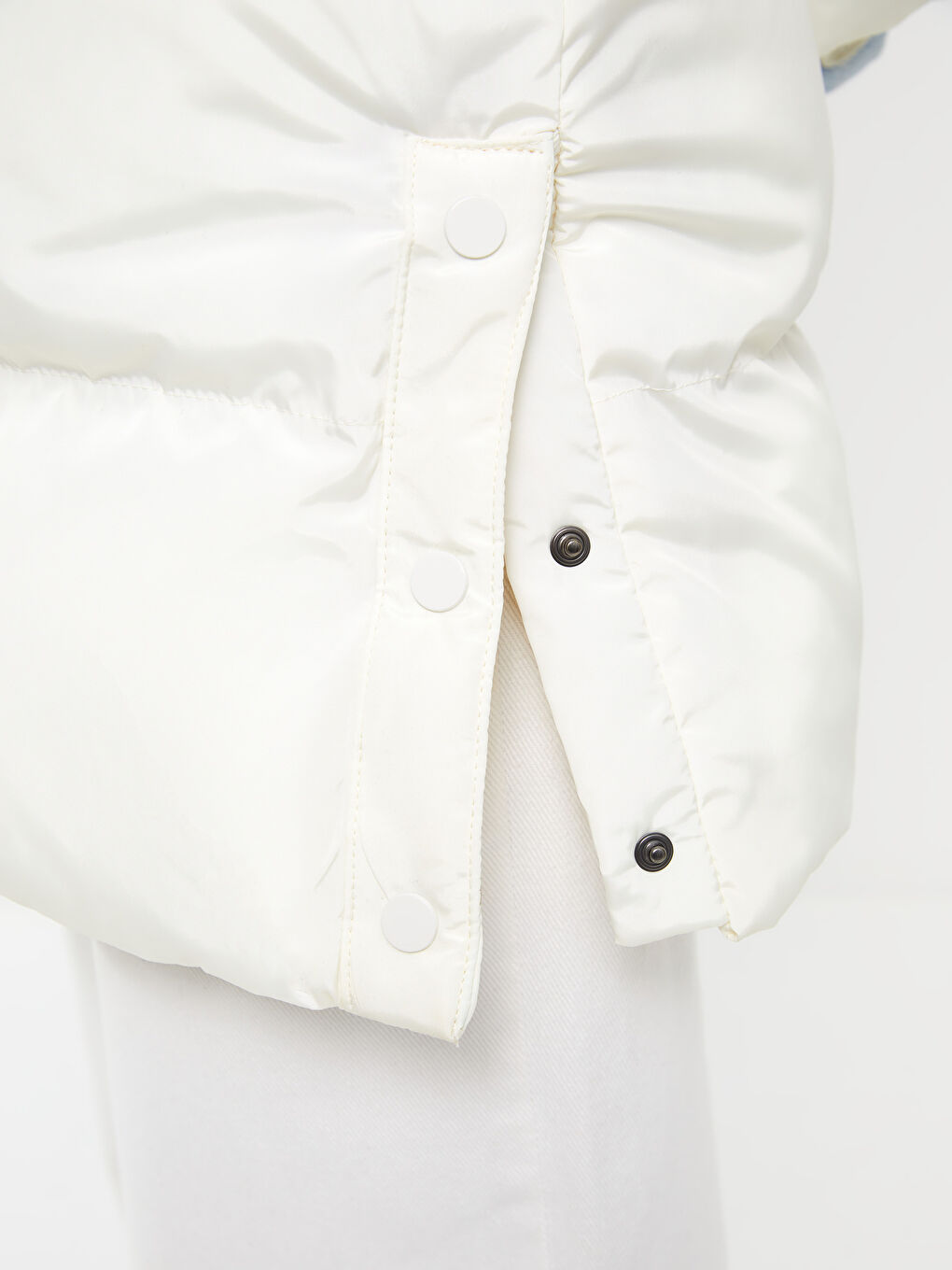 Women's Hooded Plain Puffer Coat-3