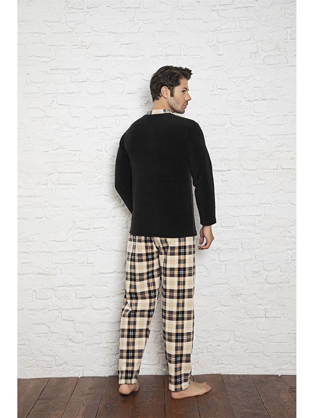 Siyah Standart Kalıp Polar Erkek Pijama Takımı-1