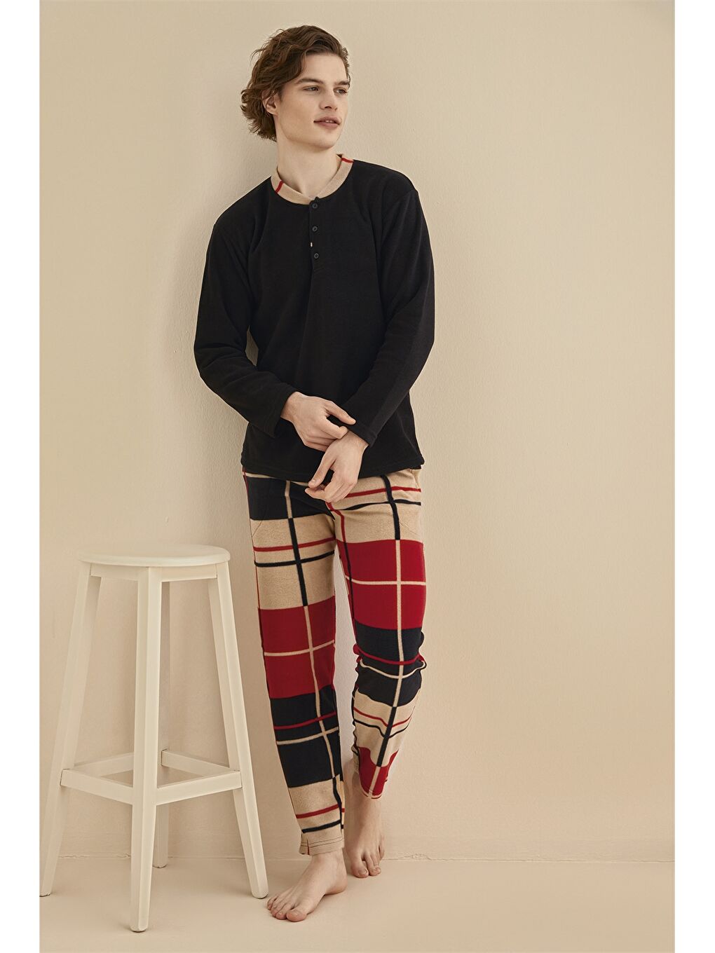 Siyah Standart Kalıp Ekose Polar Erkek Pijama Takımı