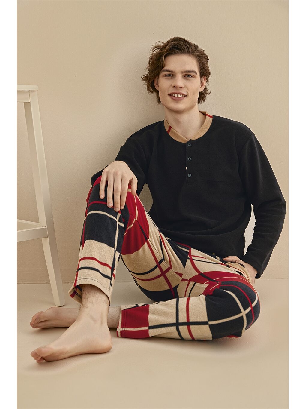 Siyah Standart Kalıp Ekose Polar Erkek Pijama Takımı-1