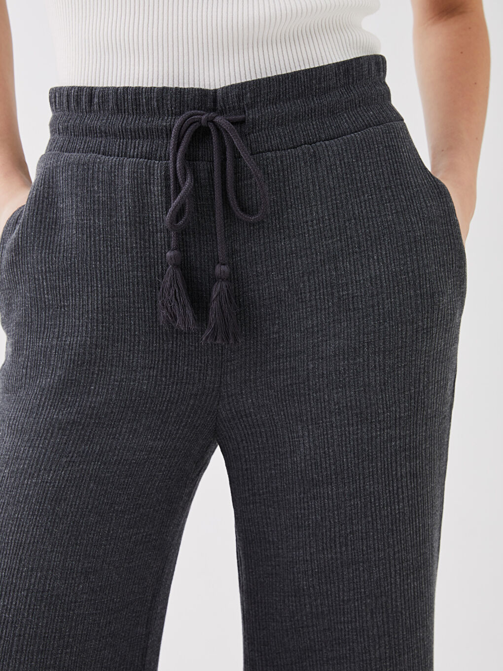 Antrasit Beli Lastikli İspanyol Paça Kadın Pantolon-2