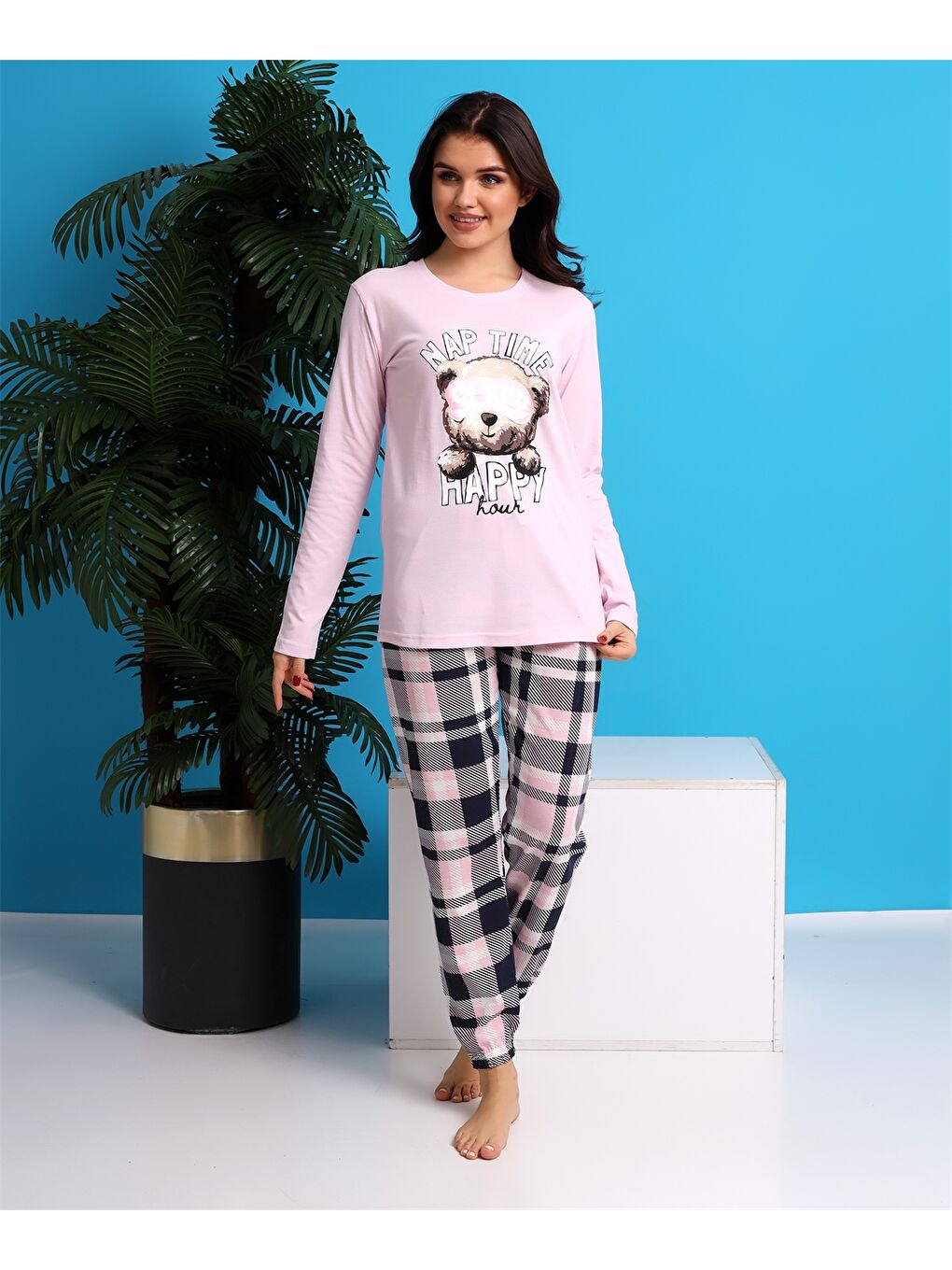 Siyah Bisiklet Yaka Baskılı Uzun Kollu Kadın Pijama Takımı