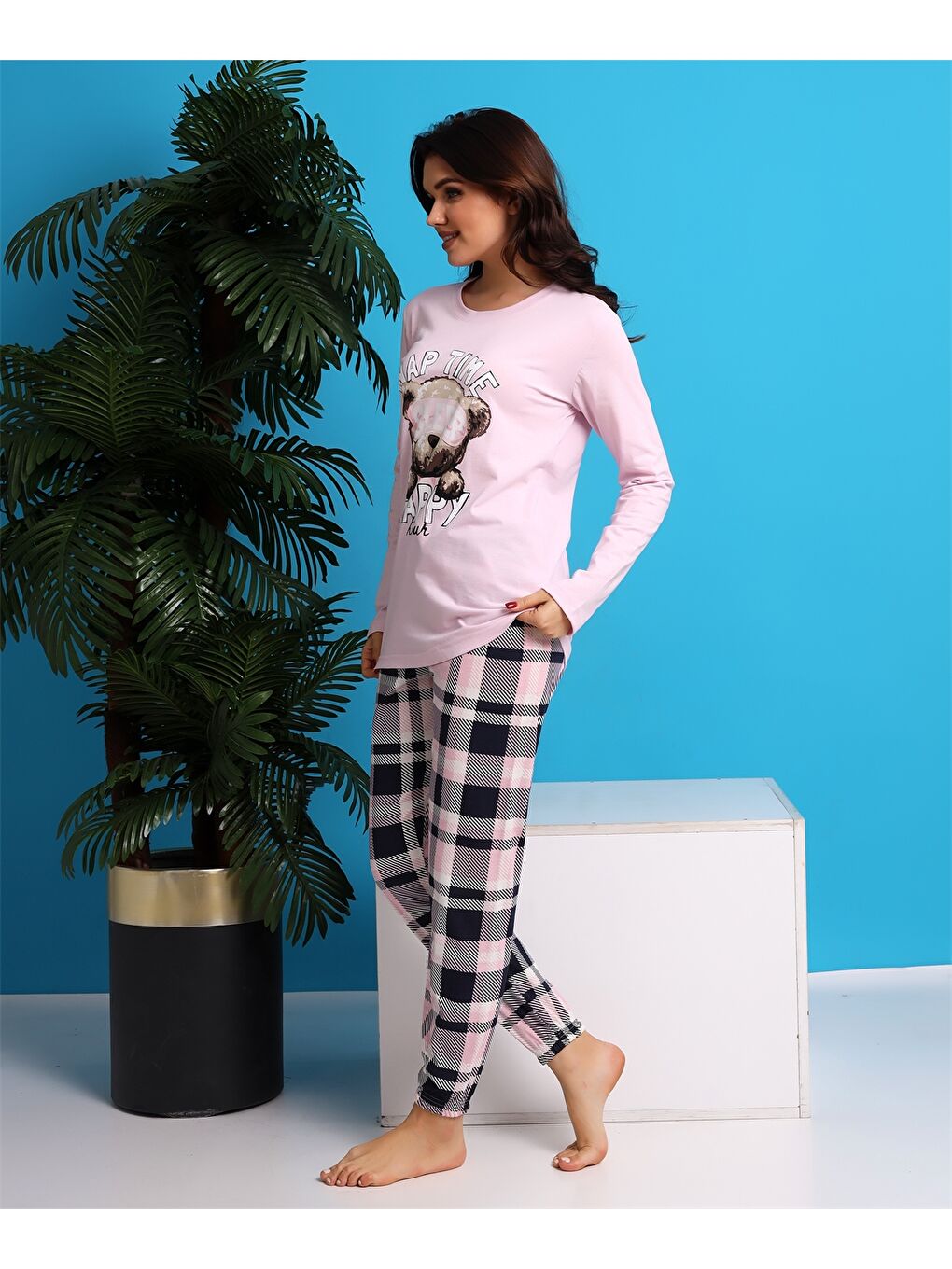 Siyah Bisiklet Yaka Baskılı Uzun Kollu Kadın Pijama Takımı-1