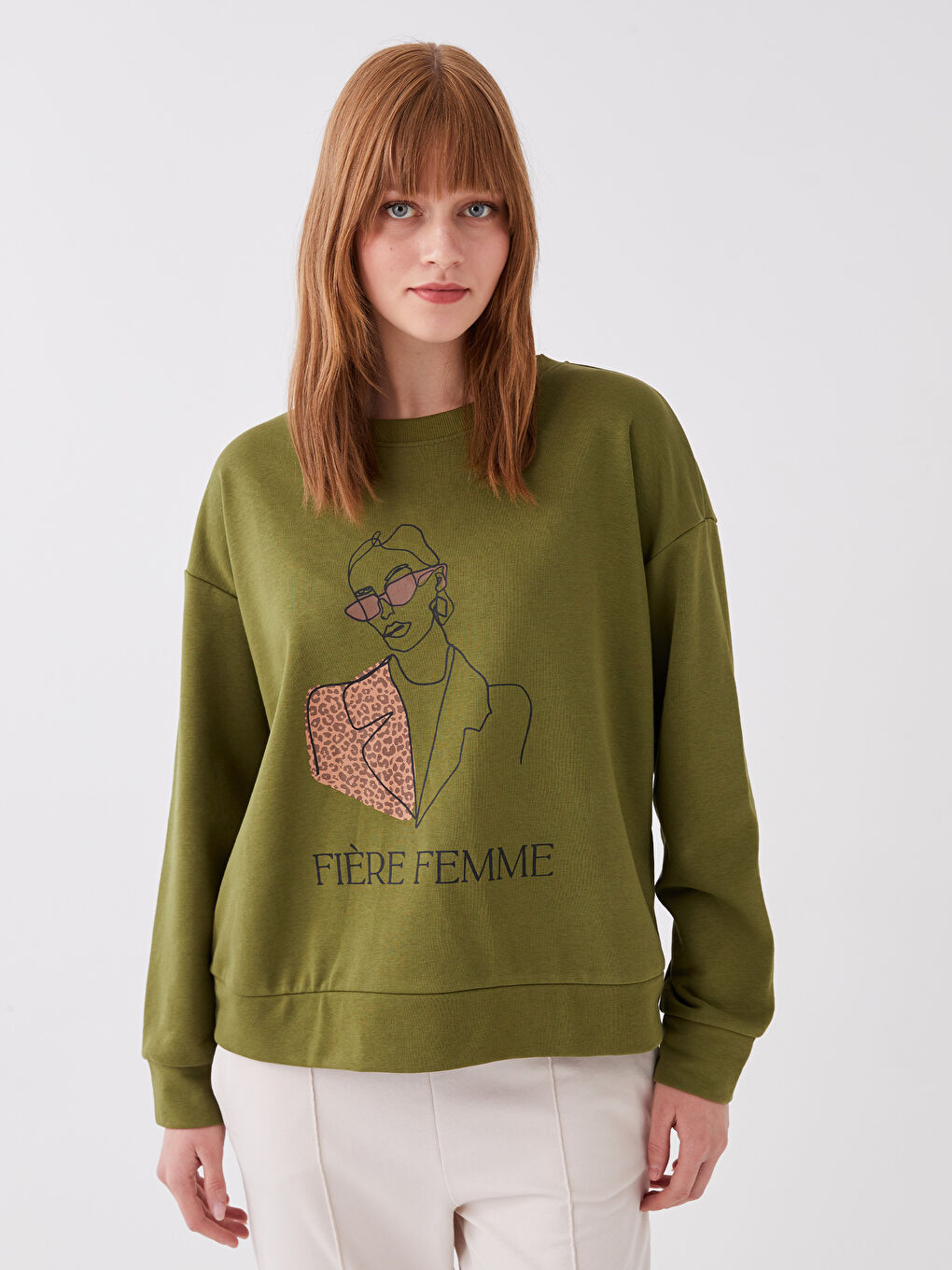 سويت شيرت أوفراسايز كم طويل مطبوع بياقة دائرية للسيدات-1