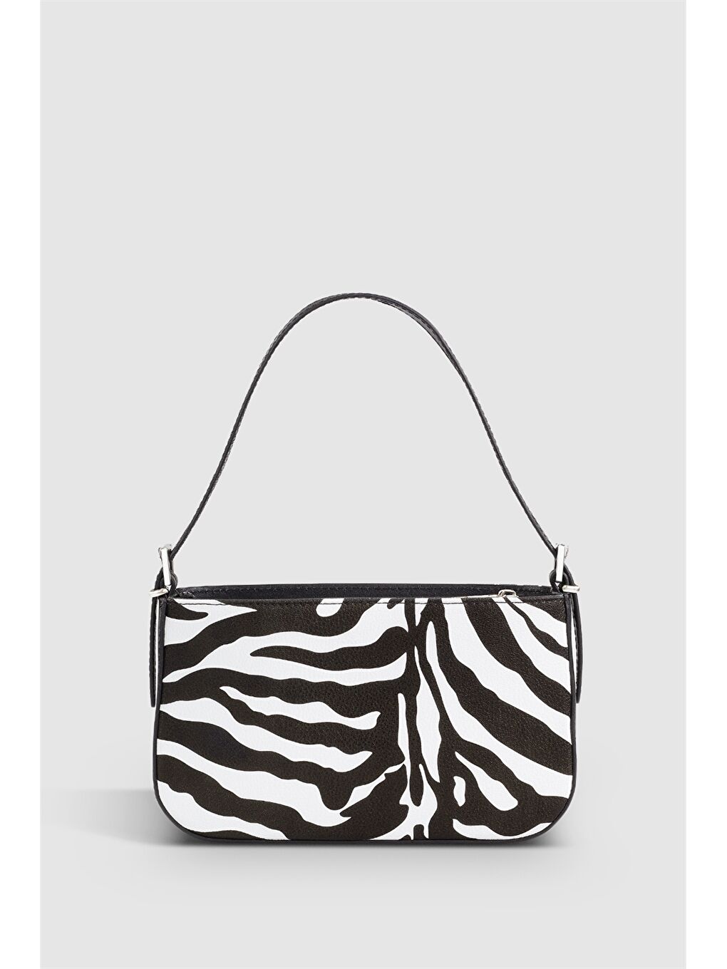 Siyah Deri Görünümlü Desenli Kadın Omuz Çantası-2