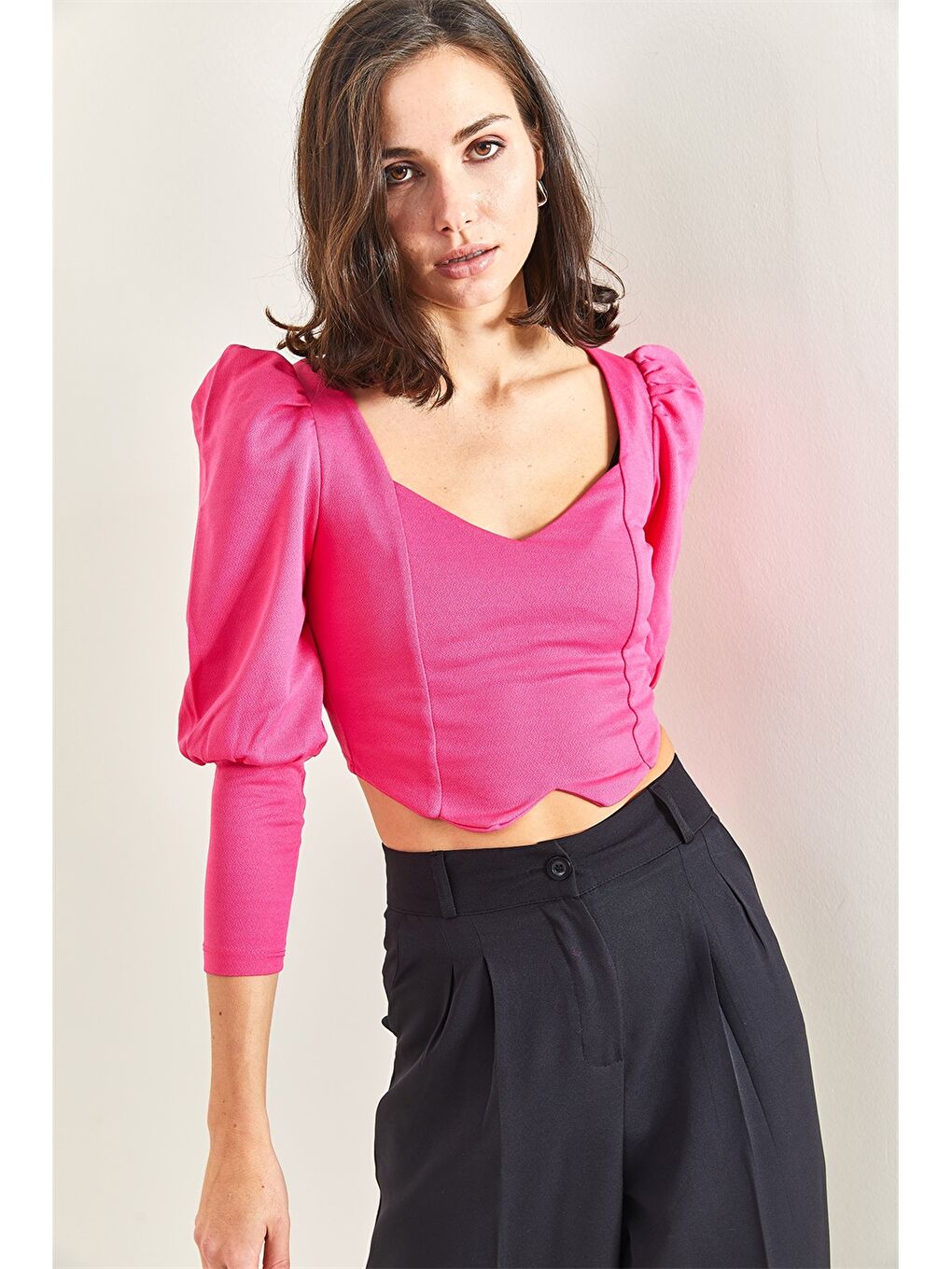 Pembe Kalp Yaka Düz Uzun Kollu Crop Kadın Bluz-1