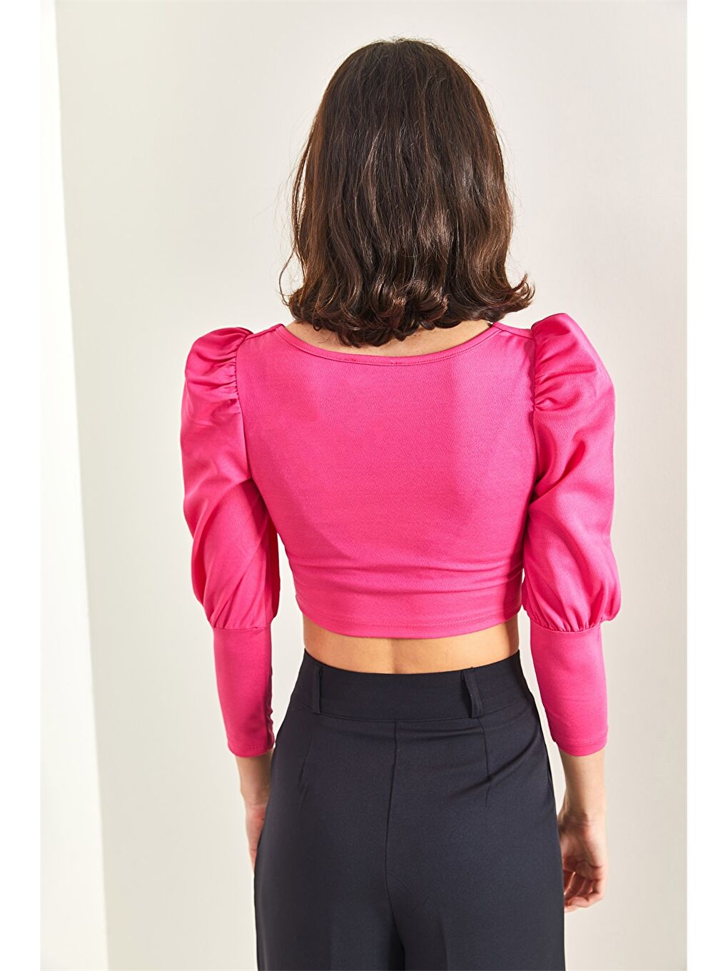 Pembe Kalp Yaka Düz Uzun Kollu Crop Kadın Bluz-4