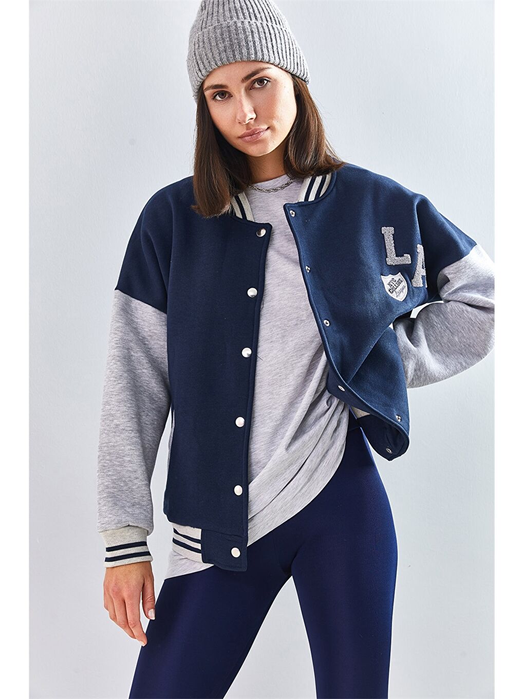 Lacivert Kolej Yaka Nakışlı Uzun Kollu Oversize Kadın Spor Hırka