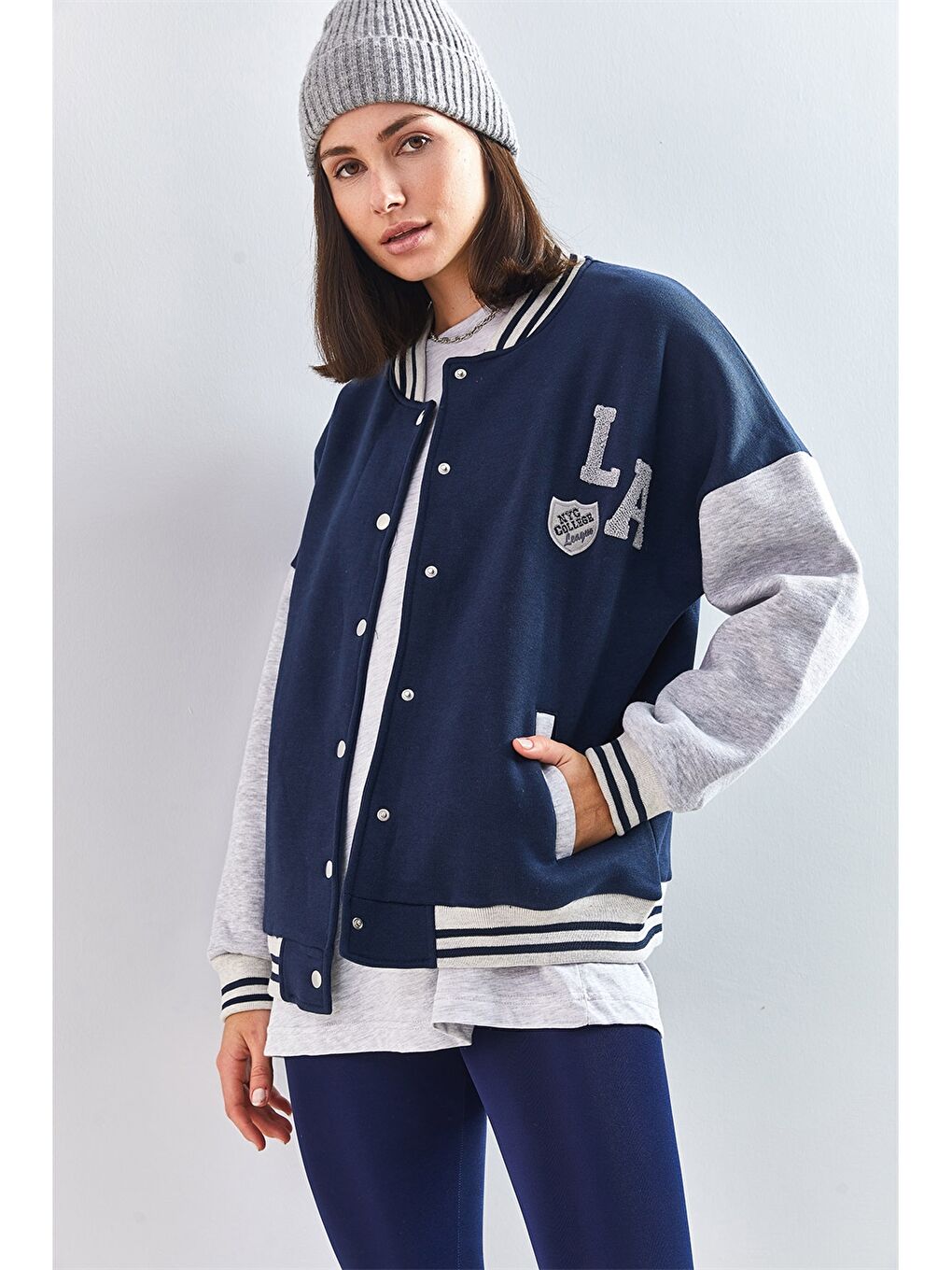 Lacivert Kolej Yaka Nakışlı Uzun Kollu Oversize Kadın Spor Hırka-3