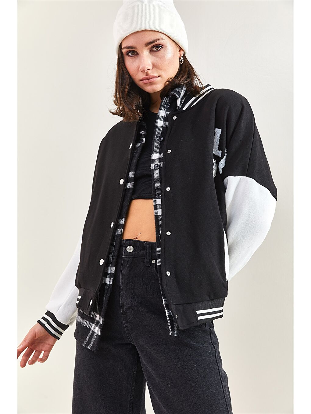 Siyah Kolej Yaka Nakışlı Uzun Kollu Oversize Kadın Spor Hırka-8