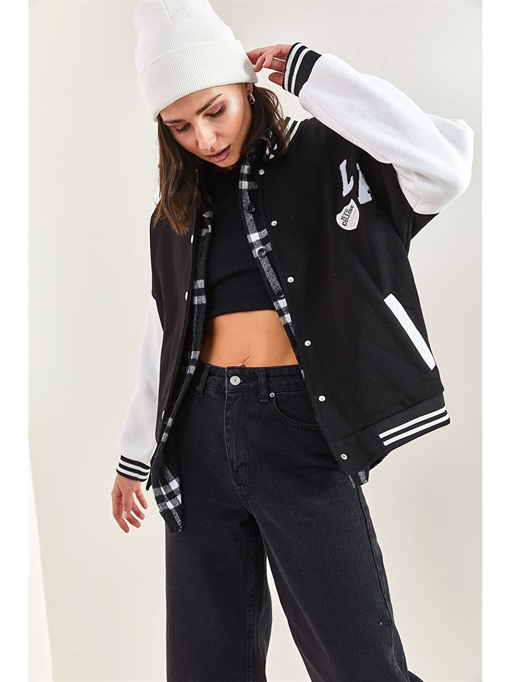 Siyah Kolej Yaka Nakışlı Uzun Kollu Oversize Kadın Spor Hırka-12