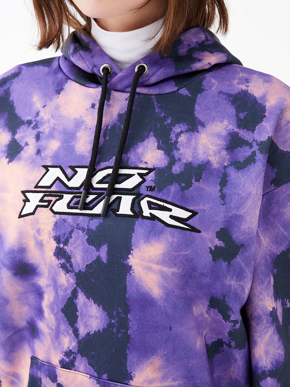 Mor Kapüşonlu Nakışlı Uzun Kollu Kadın Sweatshirt-4