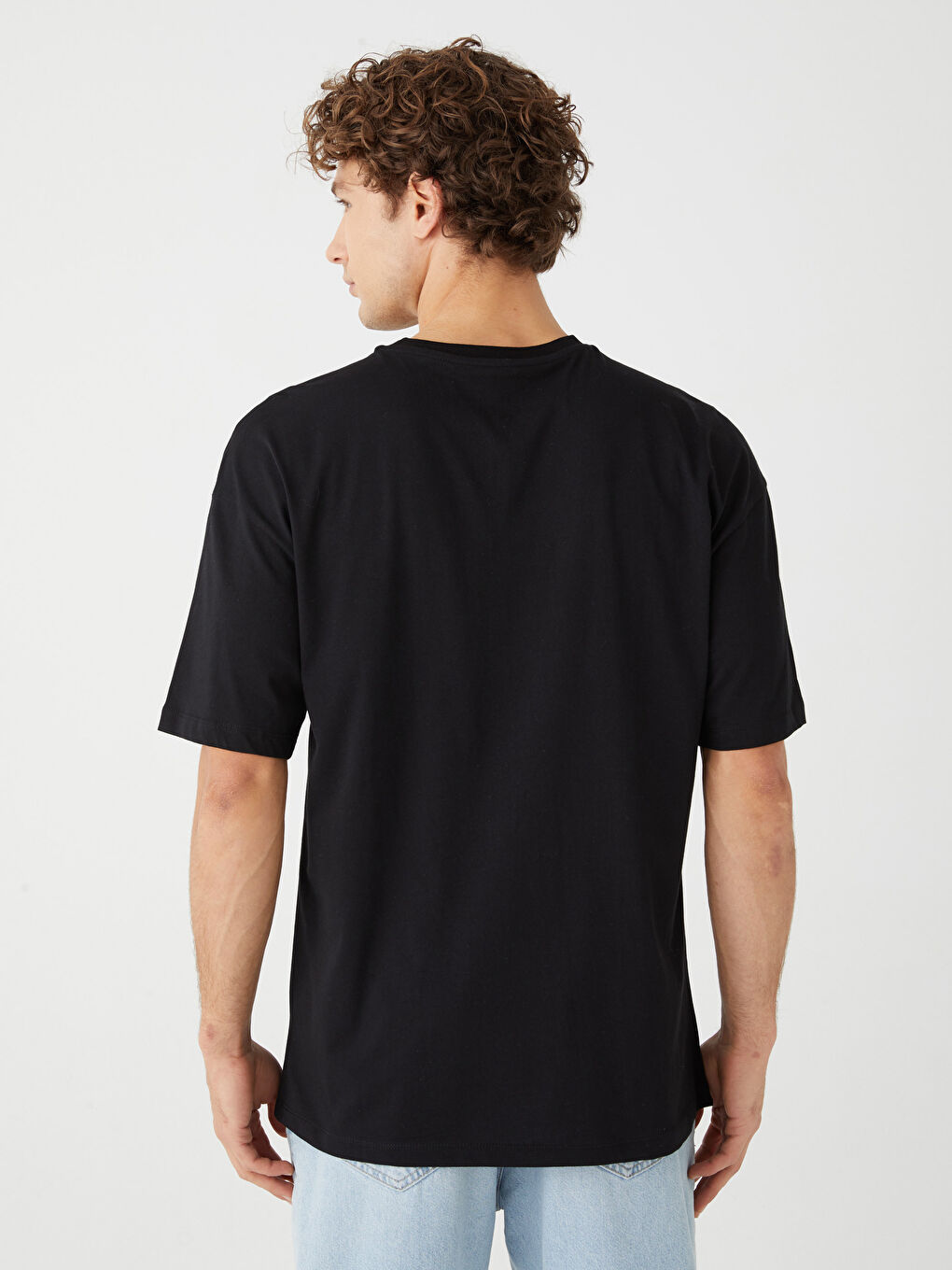 Siyah Oversize Bisiklet Yaka Kısa Kollu Erkek Tişört-4