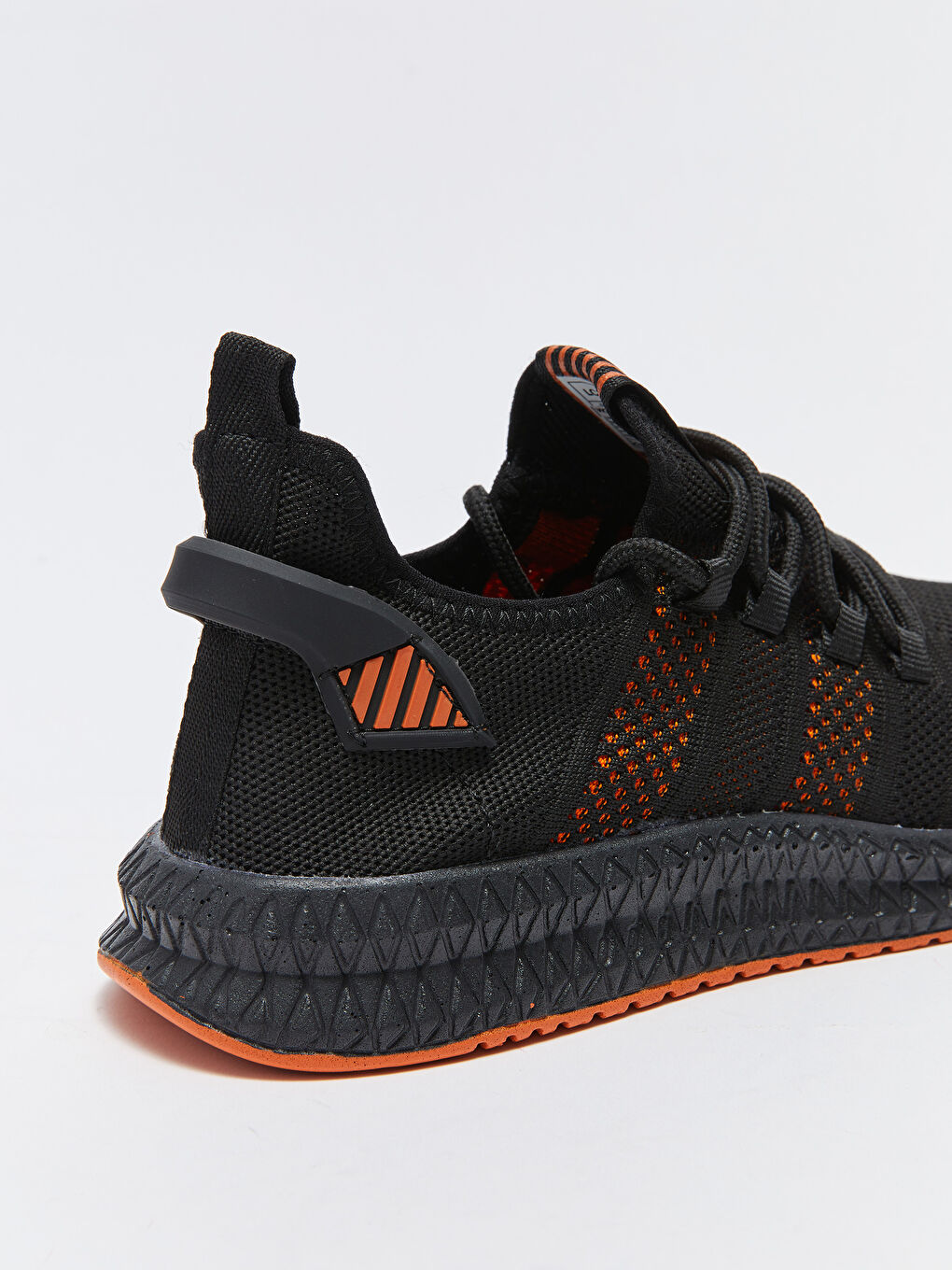 Siyah Sağ Tek Spor Ayakkabı-4