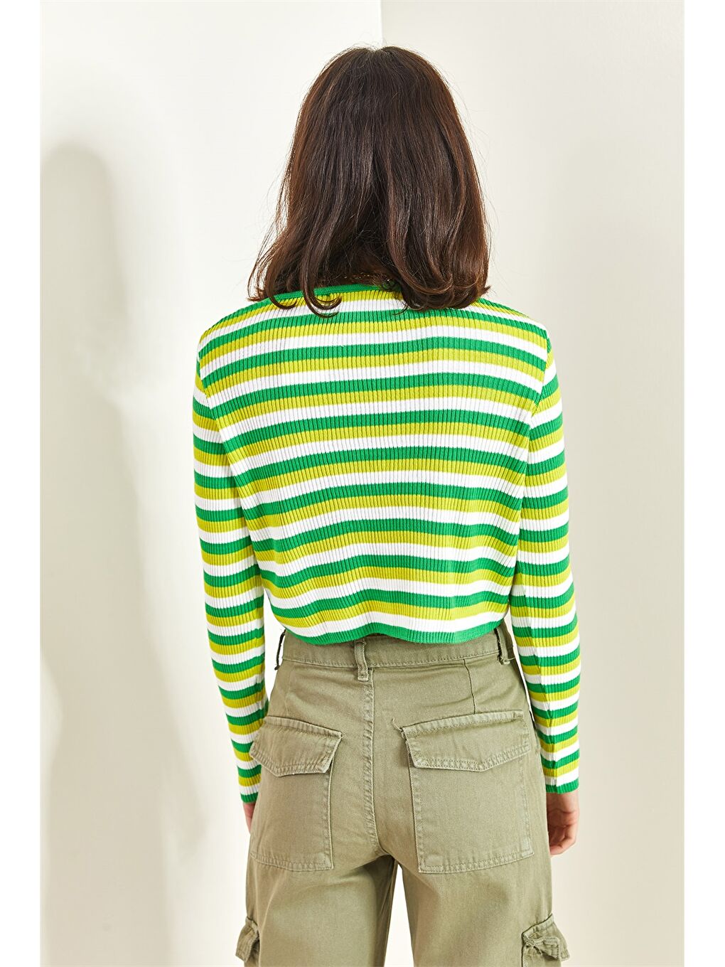 Yeşil Bağlamalı Yaka Uzun Kollu Kadın Hırka-1