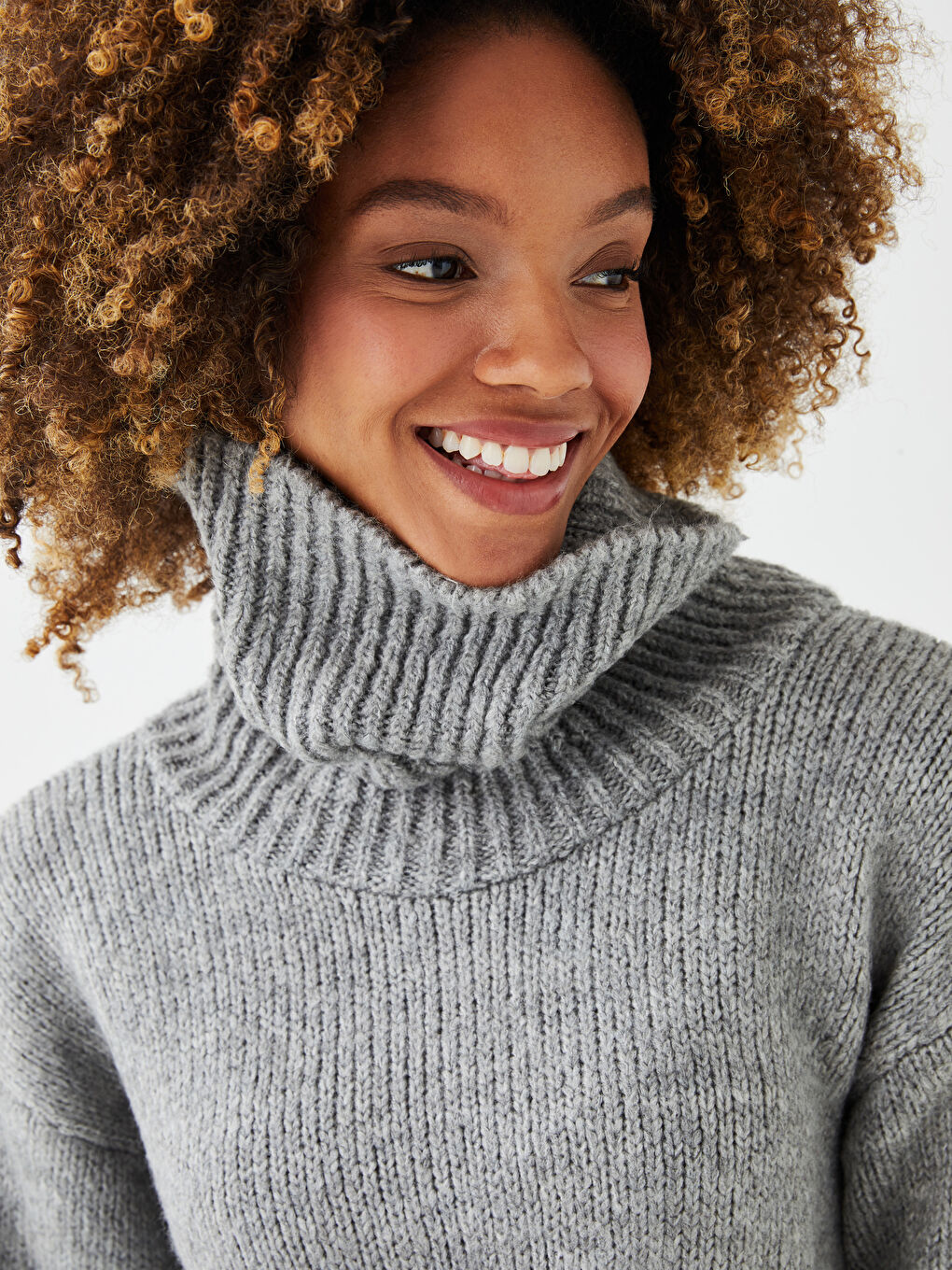 Gri Balıkçı Yaka Düz Uzun Kollu Kadın Triko Kazak