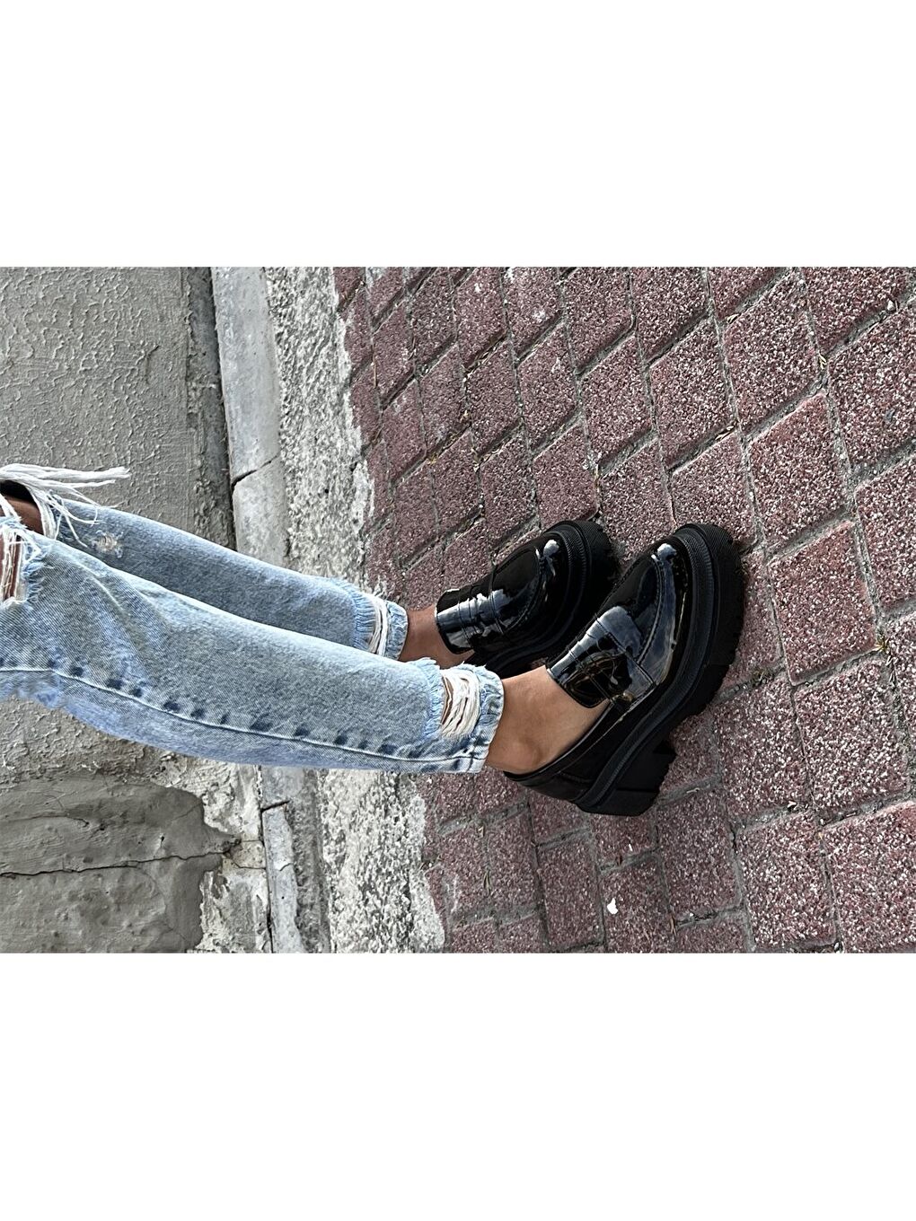 Siyah Rugan Kalın Taban Kadın Klasik Ayakkabı-3