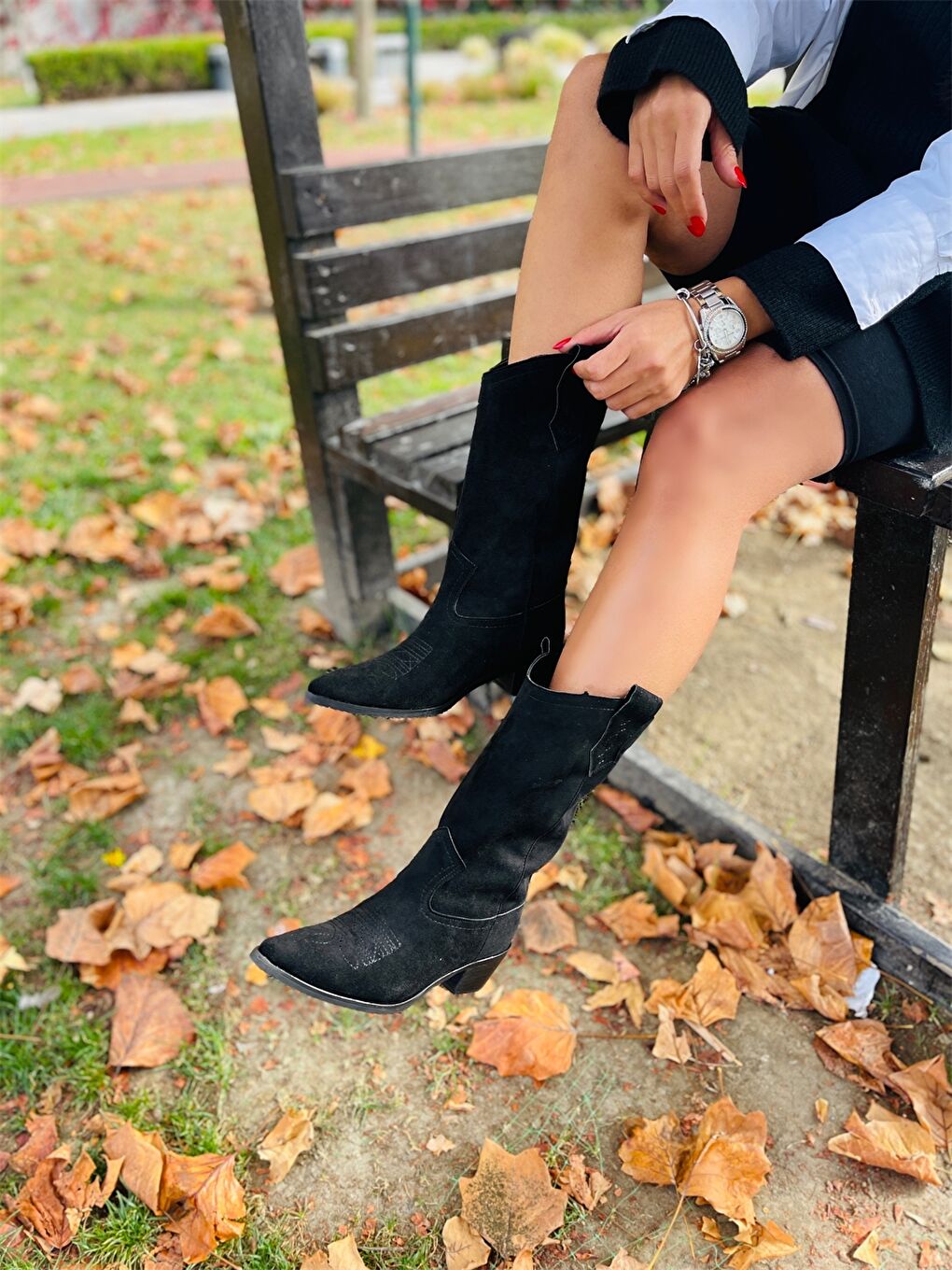 Siyah Süet Görünümlü Kadın Topuklu Çizme