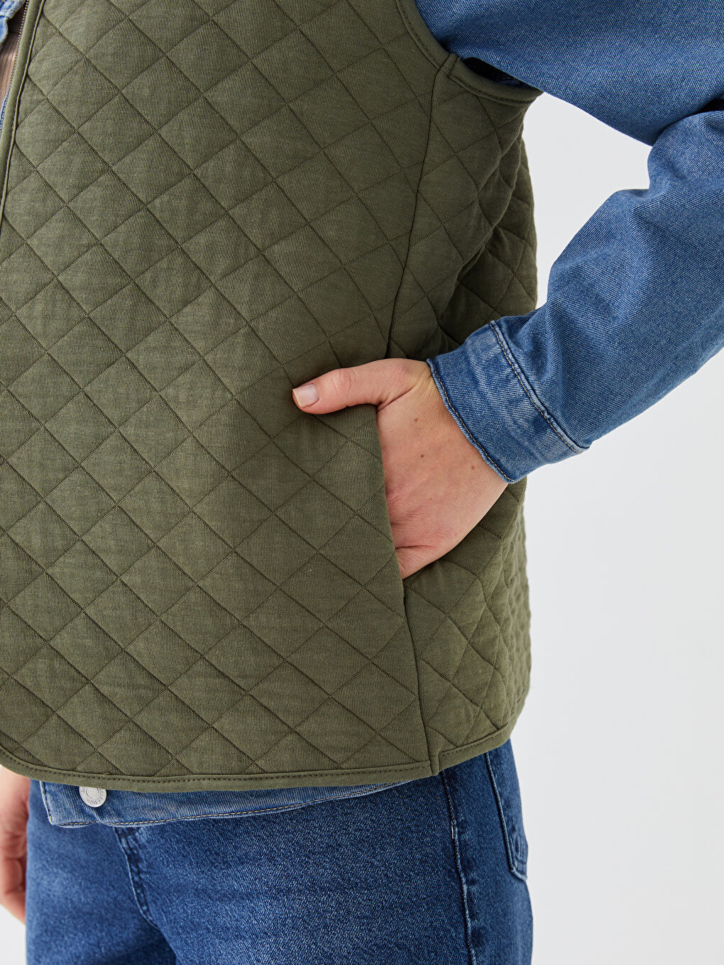 Crew Neck Quilted Patterned Women's Vest-3