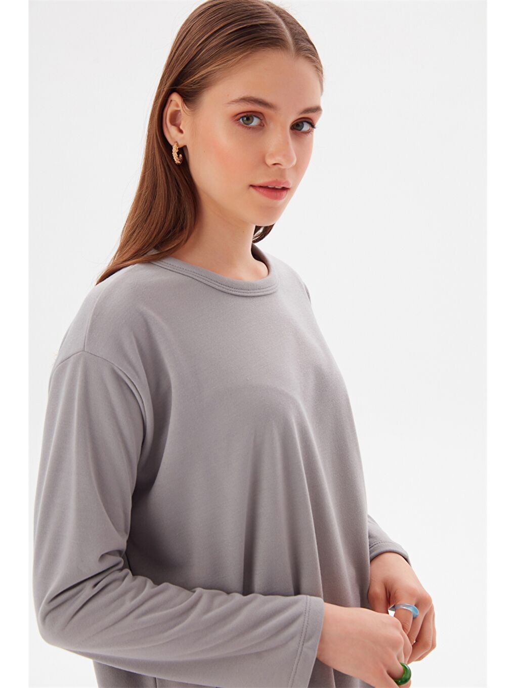 Gri Bisiklet Yaka Düz Uzun Kollu Oversize Kadın Tunik-1