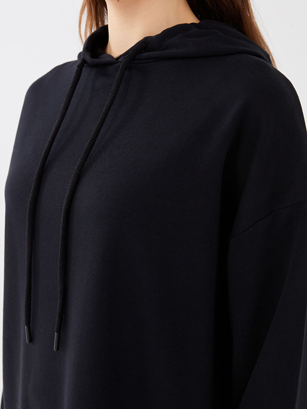 LCW Modest Siyah Kapüşonlu Düz Uzun Kollu Oversize Kadın Sweatshirt Tunik - 3