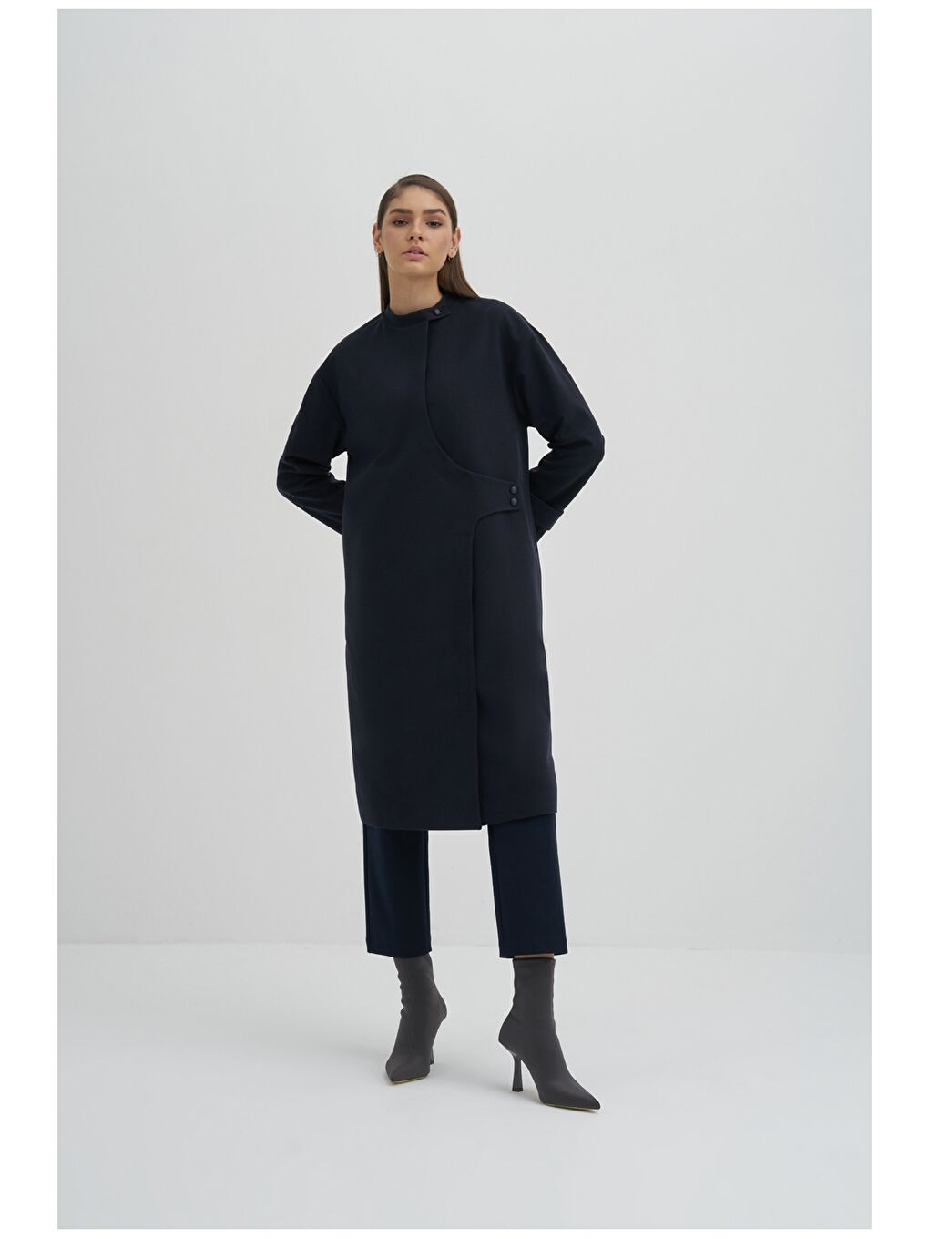 Lacivert Hakim Yaka Düz Uzun Kollu Kadın Kaşe Kaban