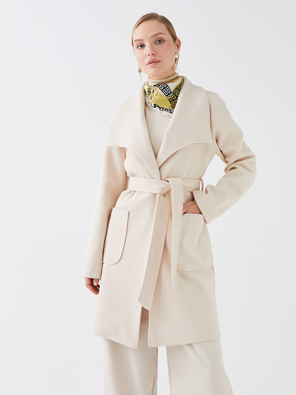 بالطو ياقة الجاكيت للسيدات كاشيه