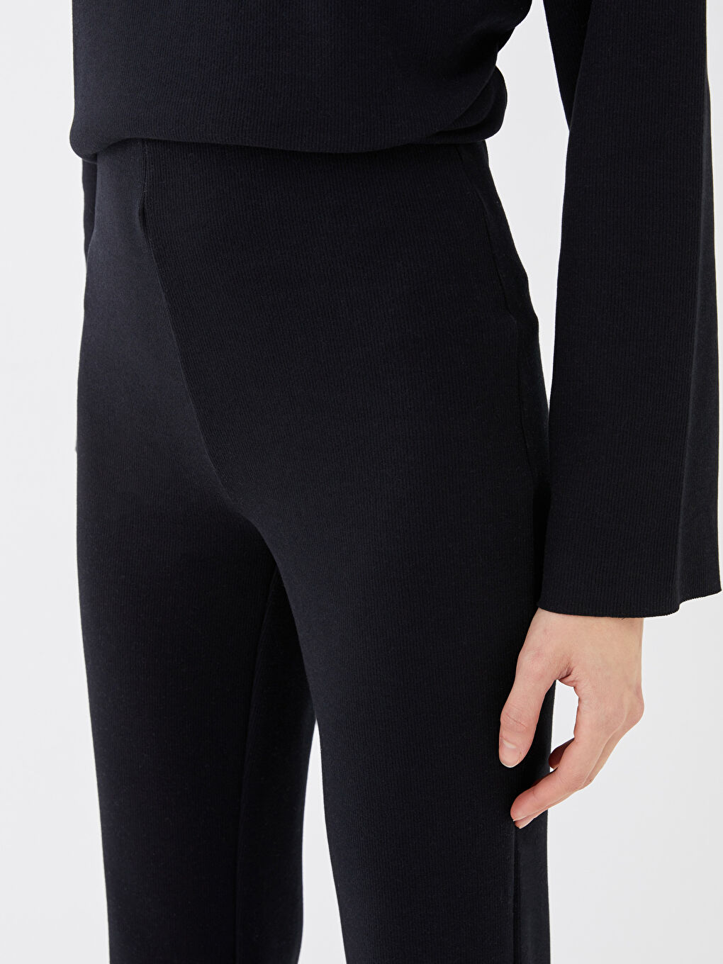 Siyah Yüksek Bel Geniş Paça Kadın Pantolon-2