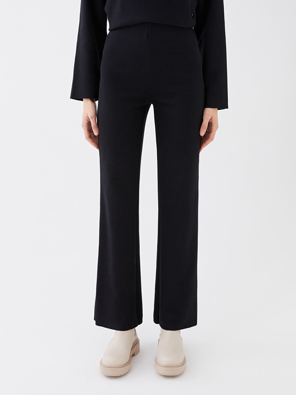 Siyah Yüksek Bel Geniş Paça Kadın Pantolon-3