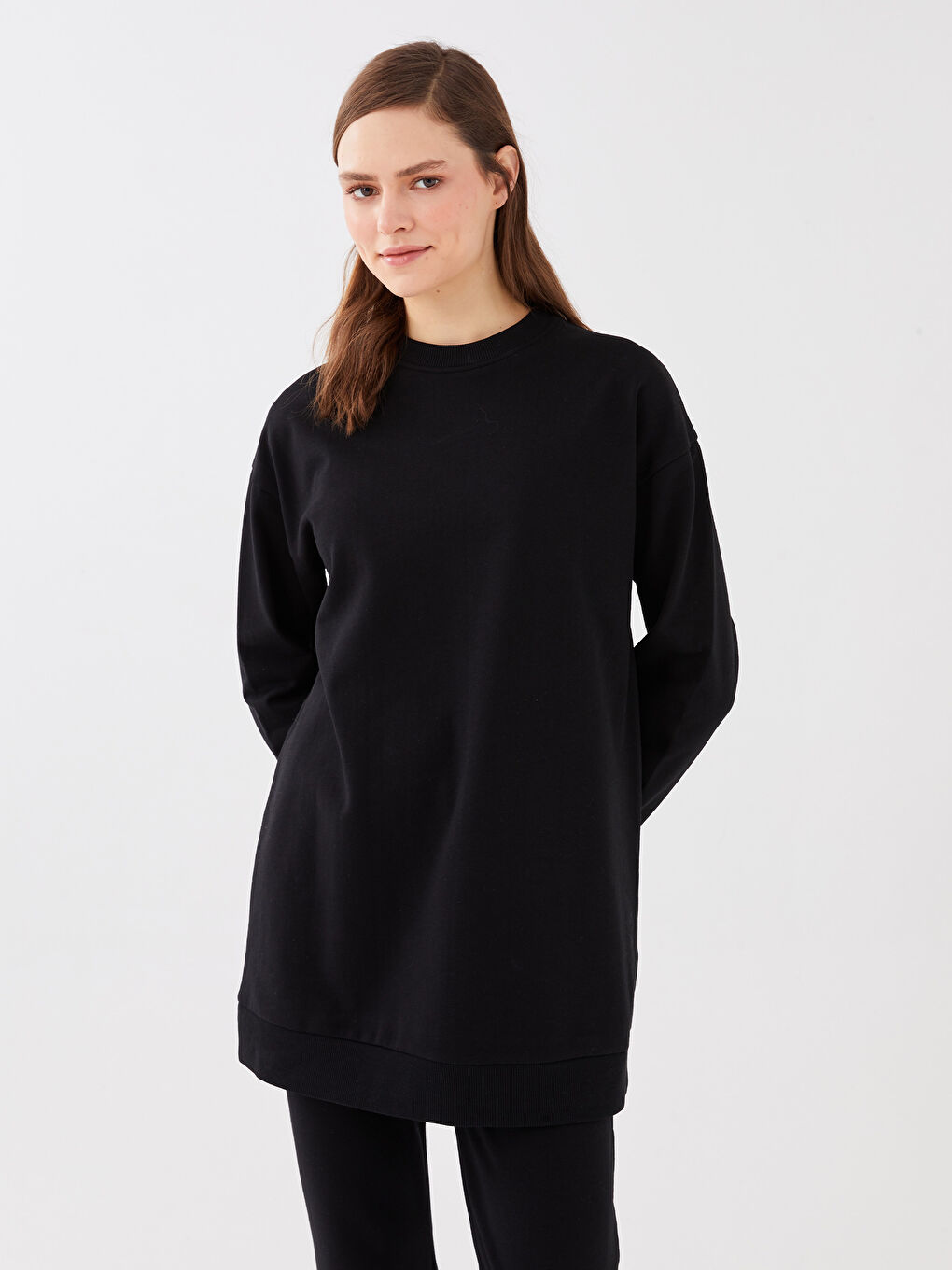 LCW Modest Siyah Bisiklet Yaka Düz Oversize Kadın Sweatshirt Tunik - 1