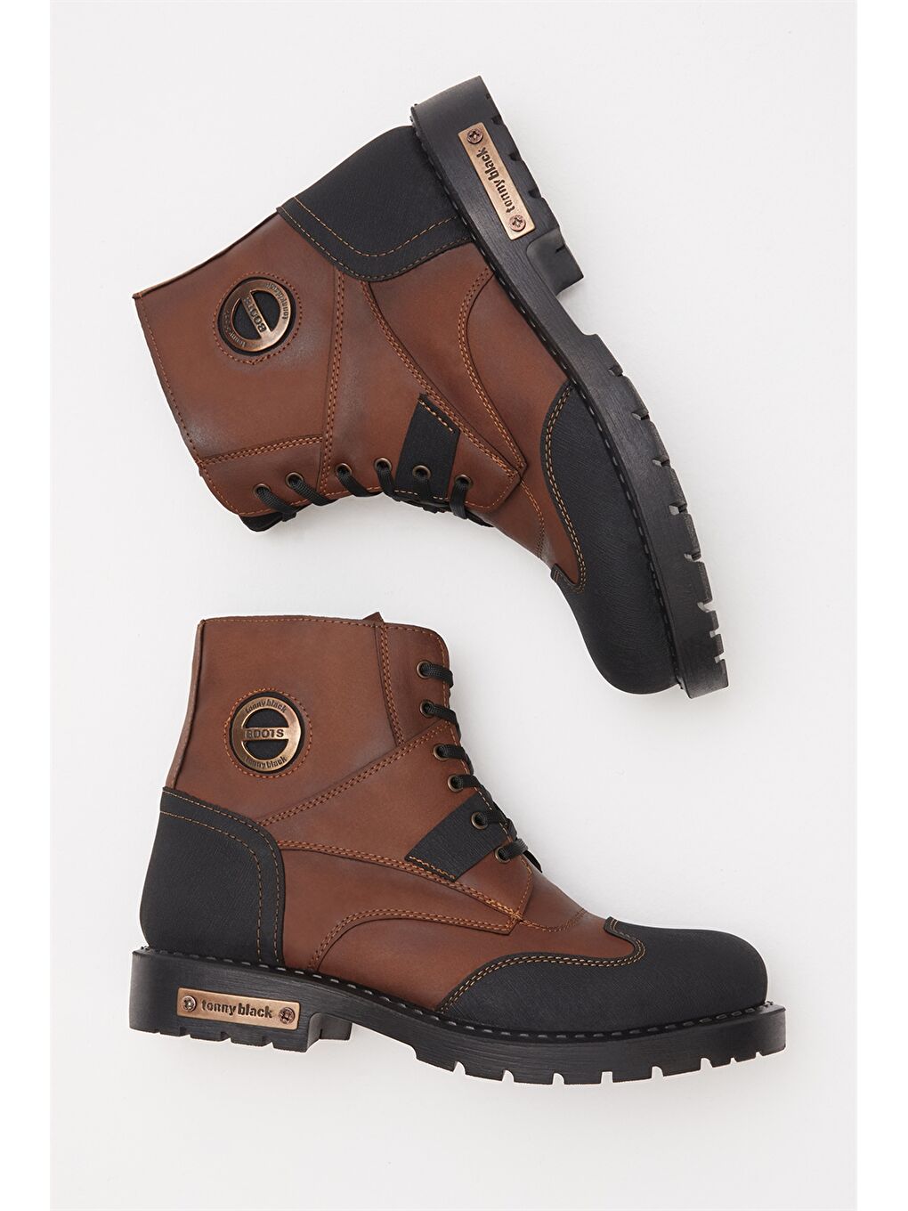 Ekru Bağcıklı Erkek Bot