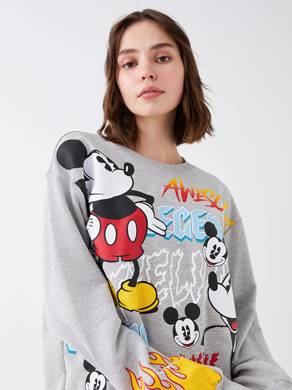 XSIDE Gri Bisiklet Yaka Mickey Mouse Baskılı Kadın Kalın Sweatshirt